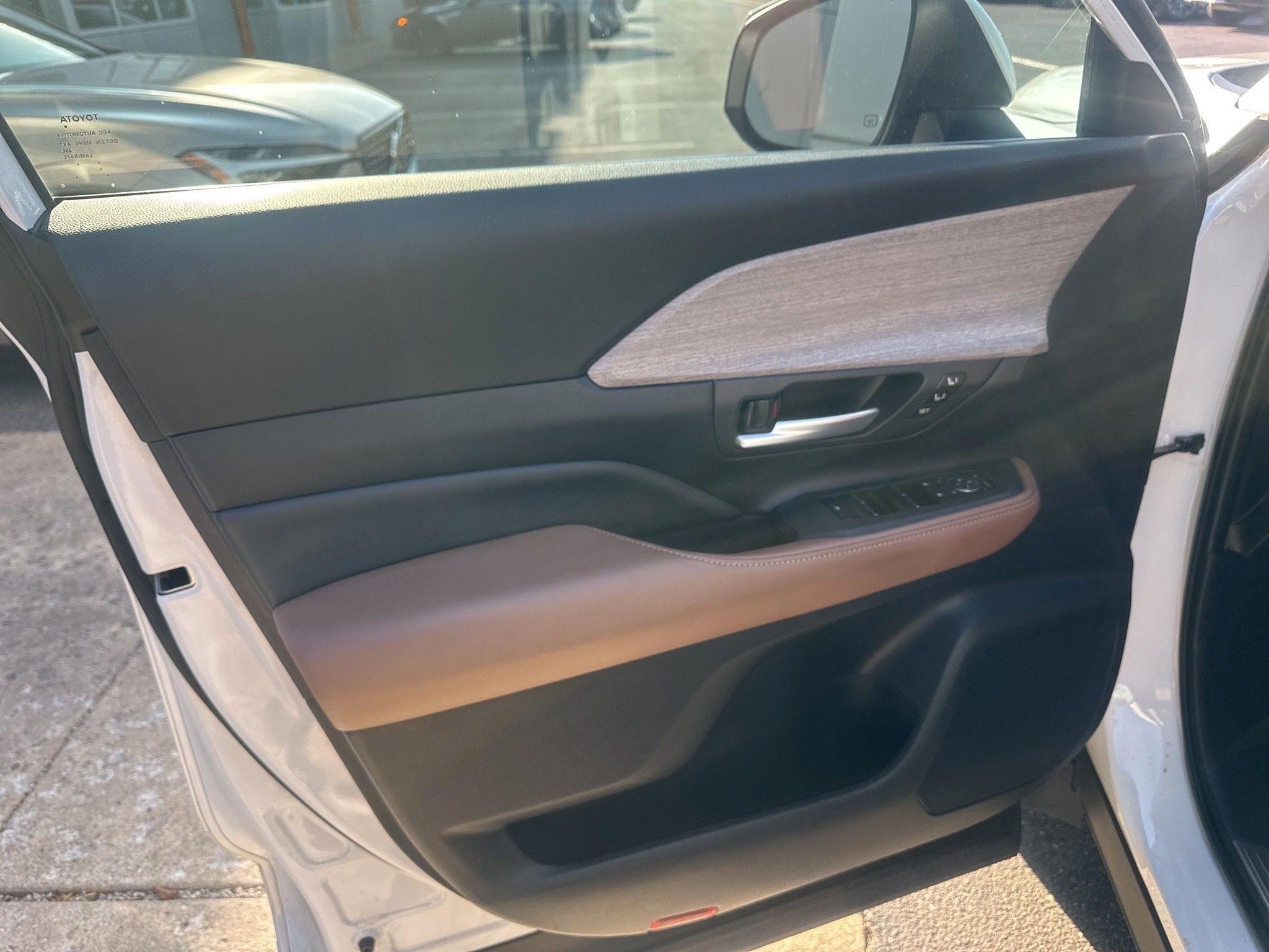 Toyota Grand Highlander  2025