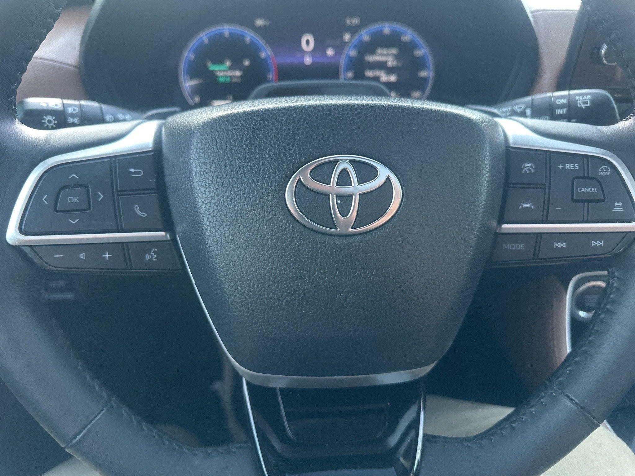 Toyota Grand Highlander  2025