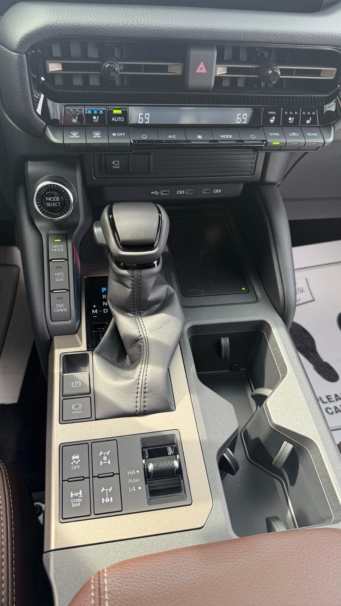 Toyota Land Cruiser  2026