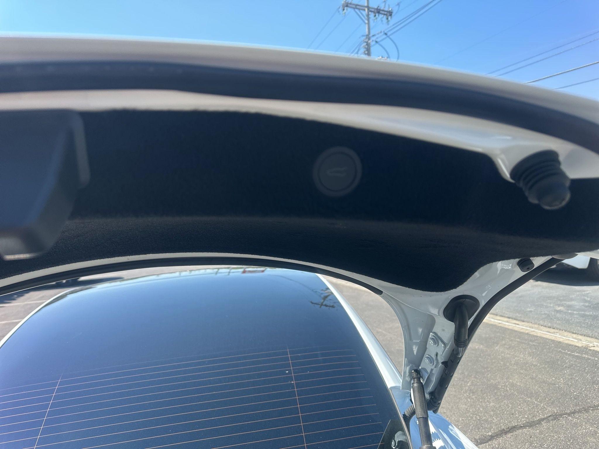 Tesla Model 3  2025