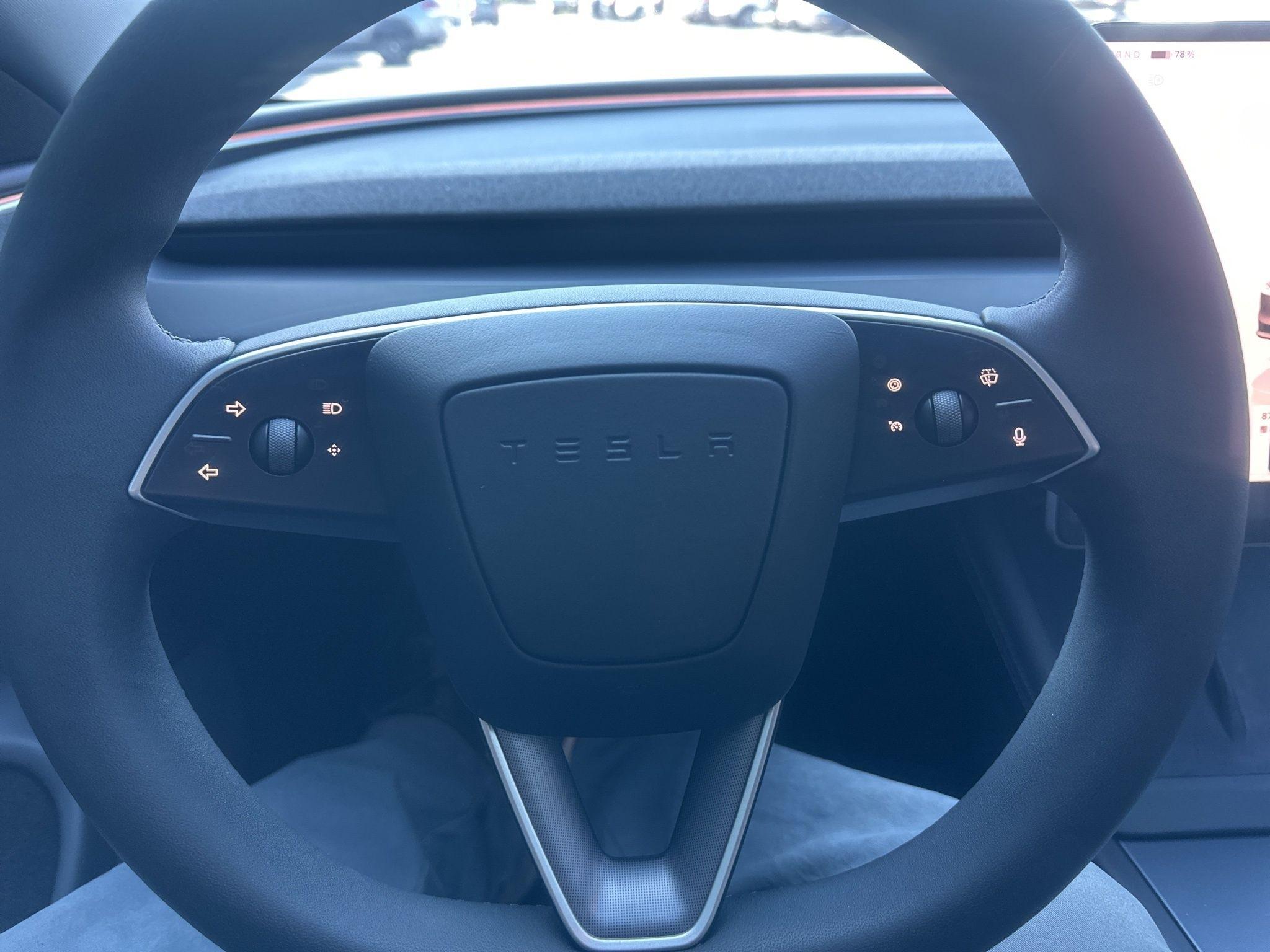Tesla Model 3  2025