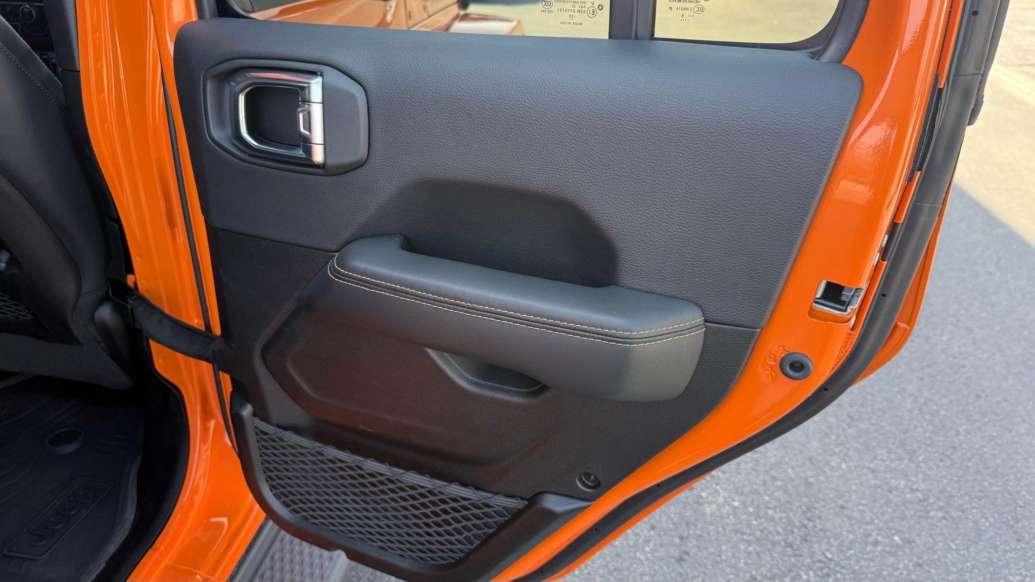 Jeep Gladiator  2025