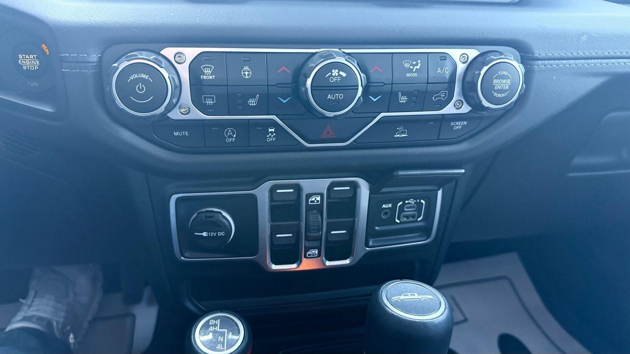 Jeep Gladiator  2025