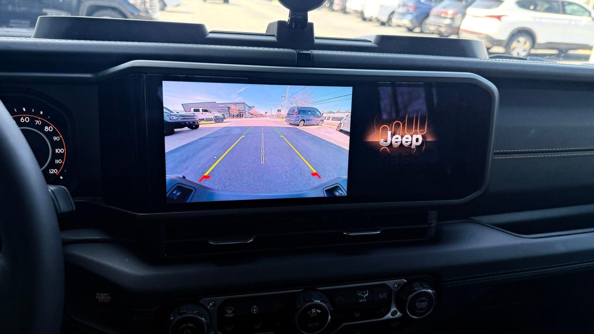 Jeep Gladiator  2025