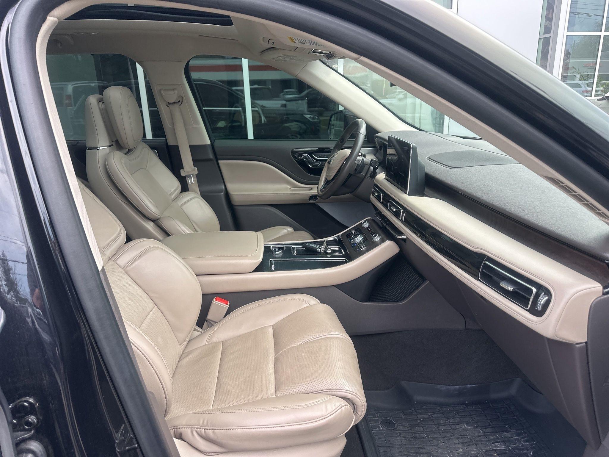 Lincoln Aviator  2020