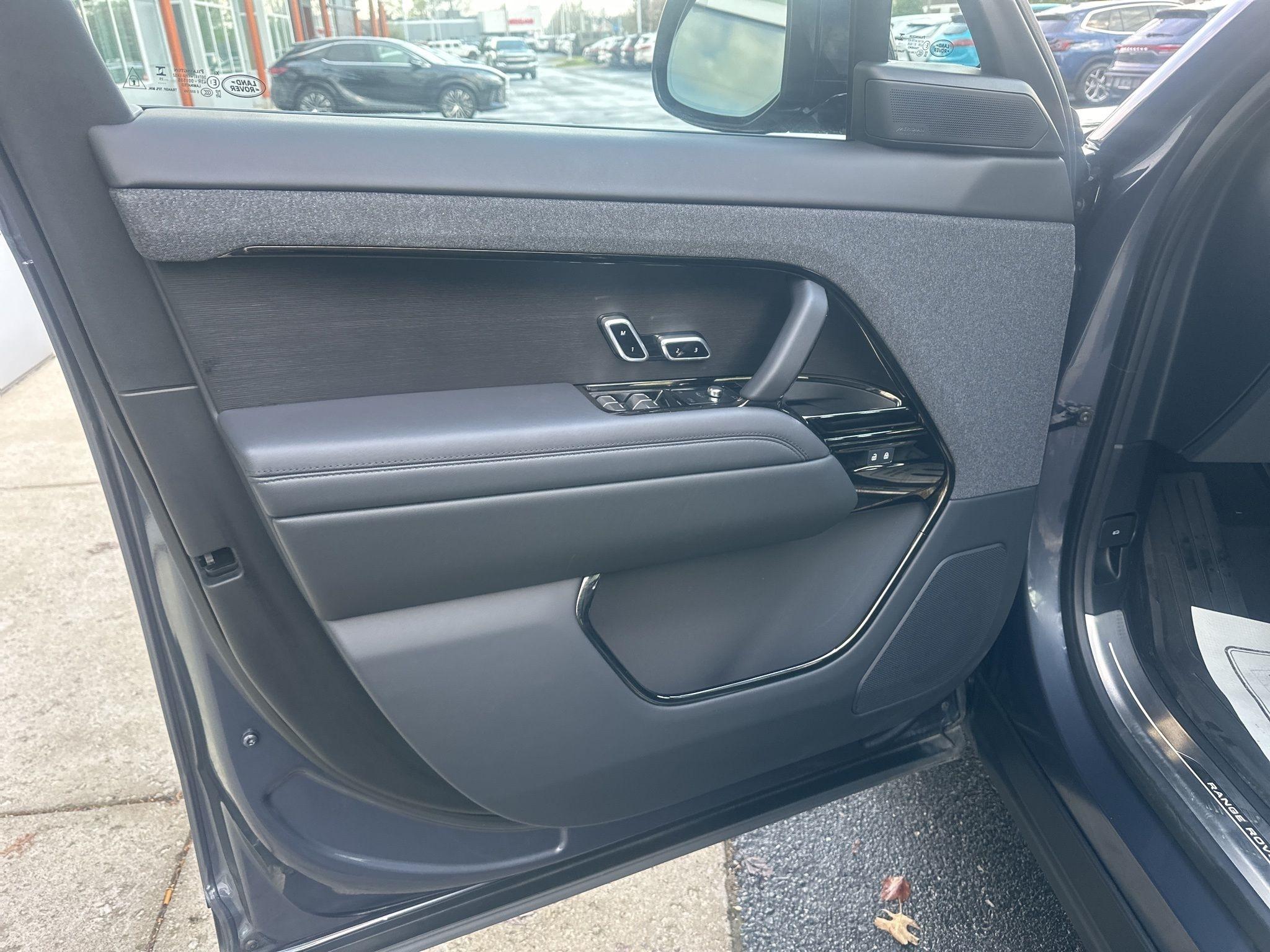 Land Rover Range Rover Sport  2025