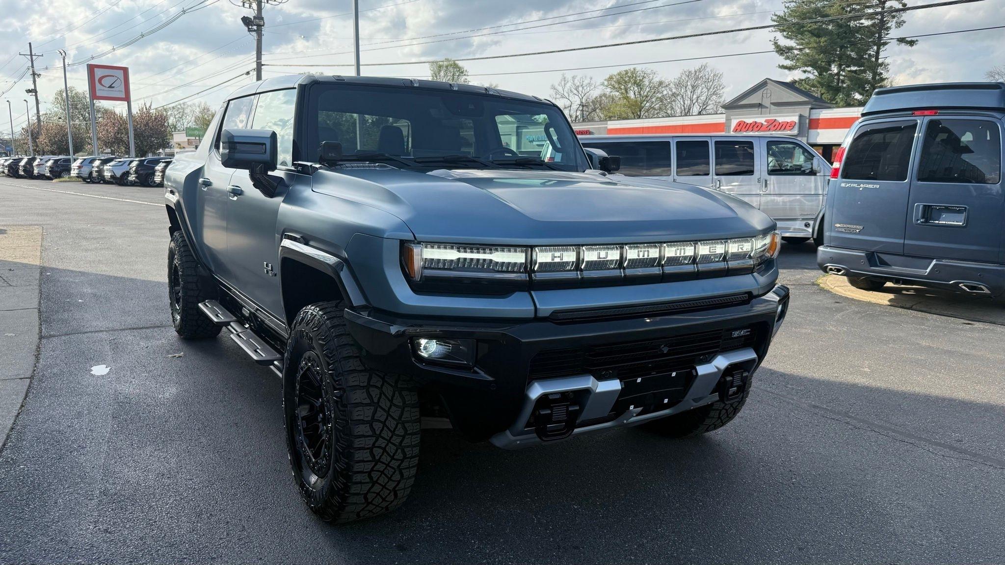 GMC HUMMER EV  2024