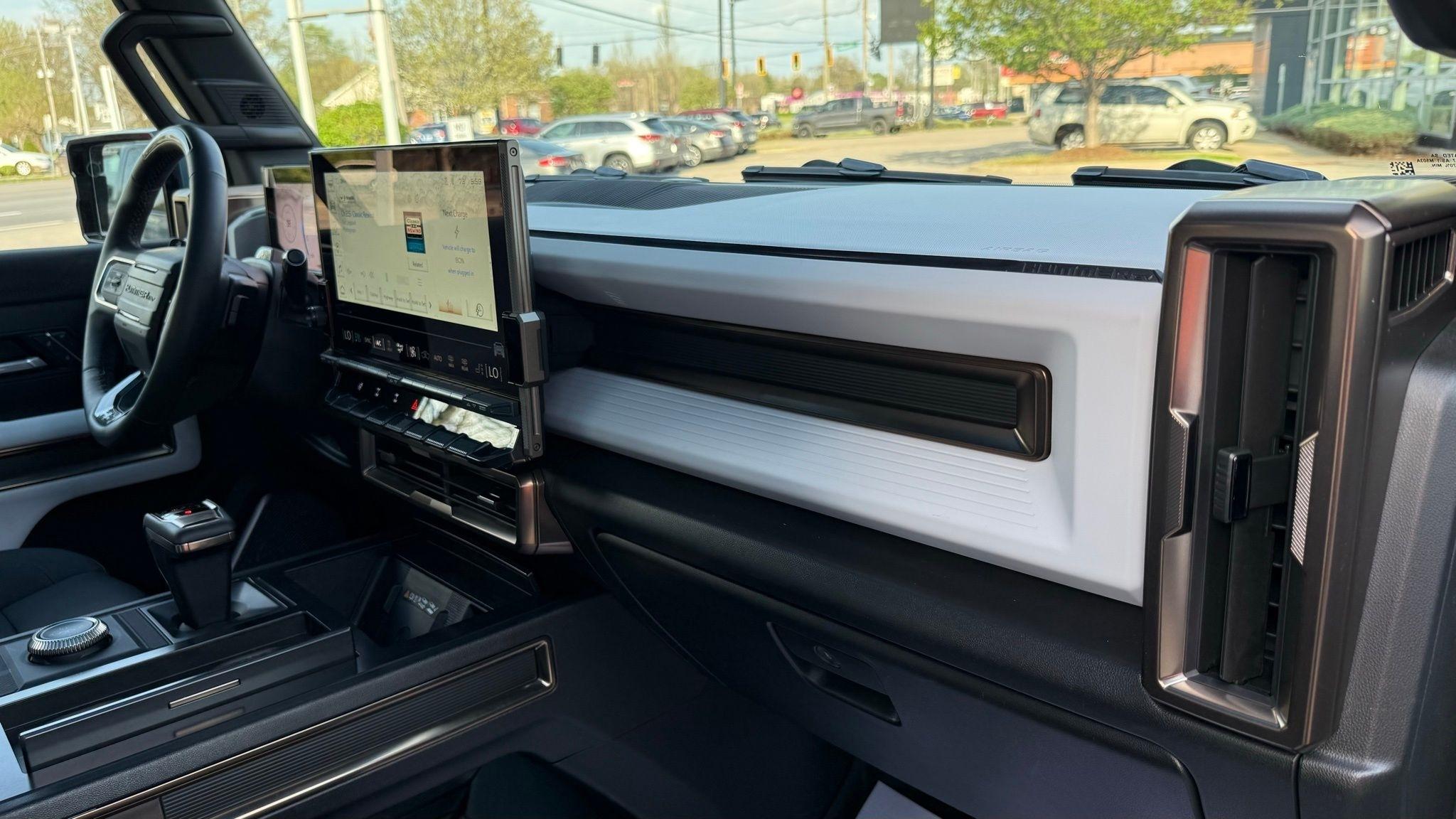 GMC HUMMER EV  2024
