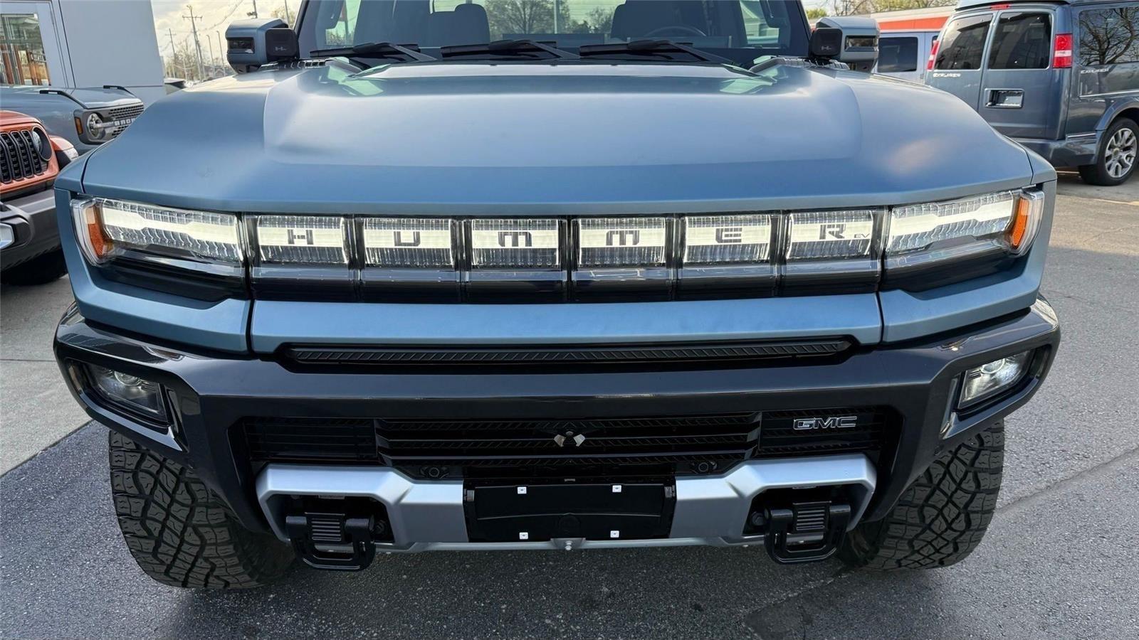 GMC HUMMER EV  2024