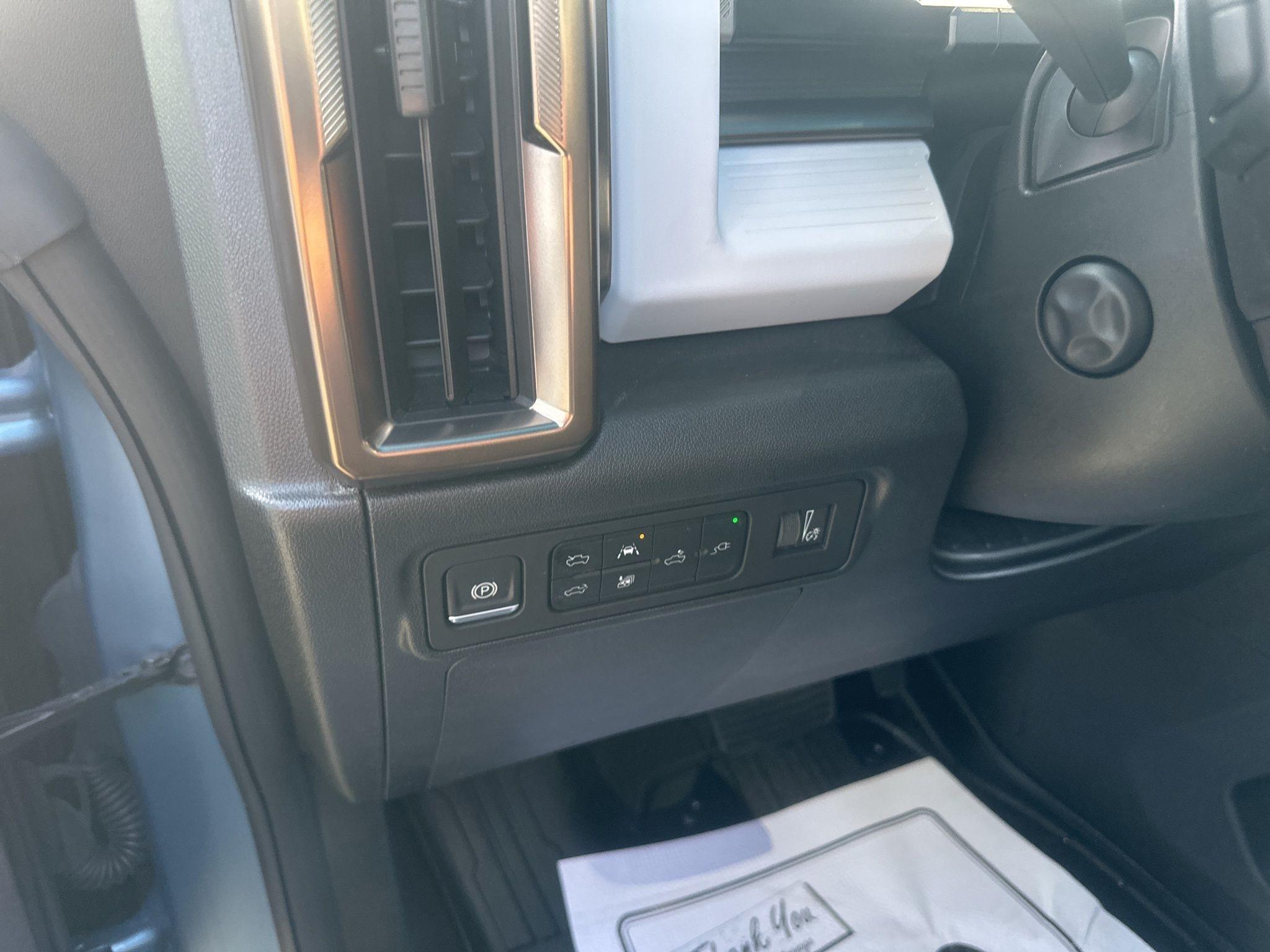 GMC HUMMER EV  2024