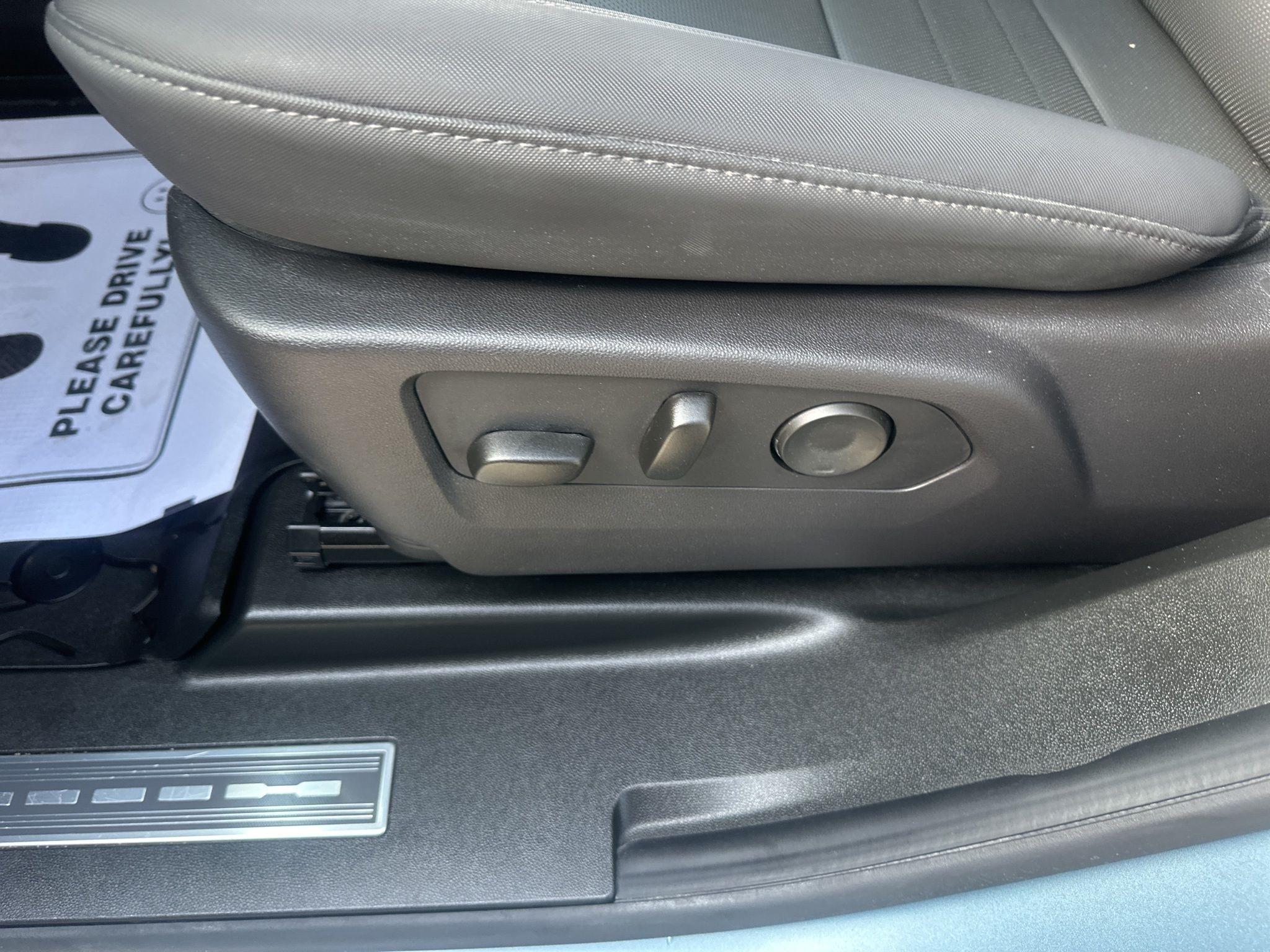 GMC HUMMER EV  2024