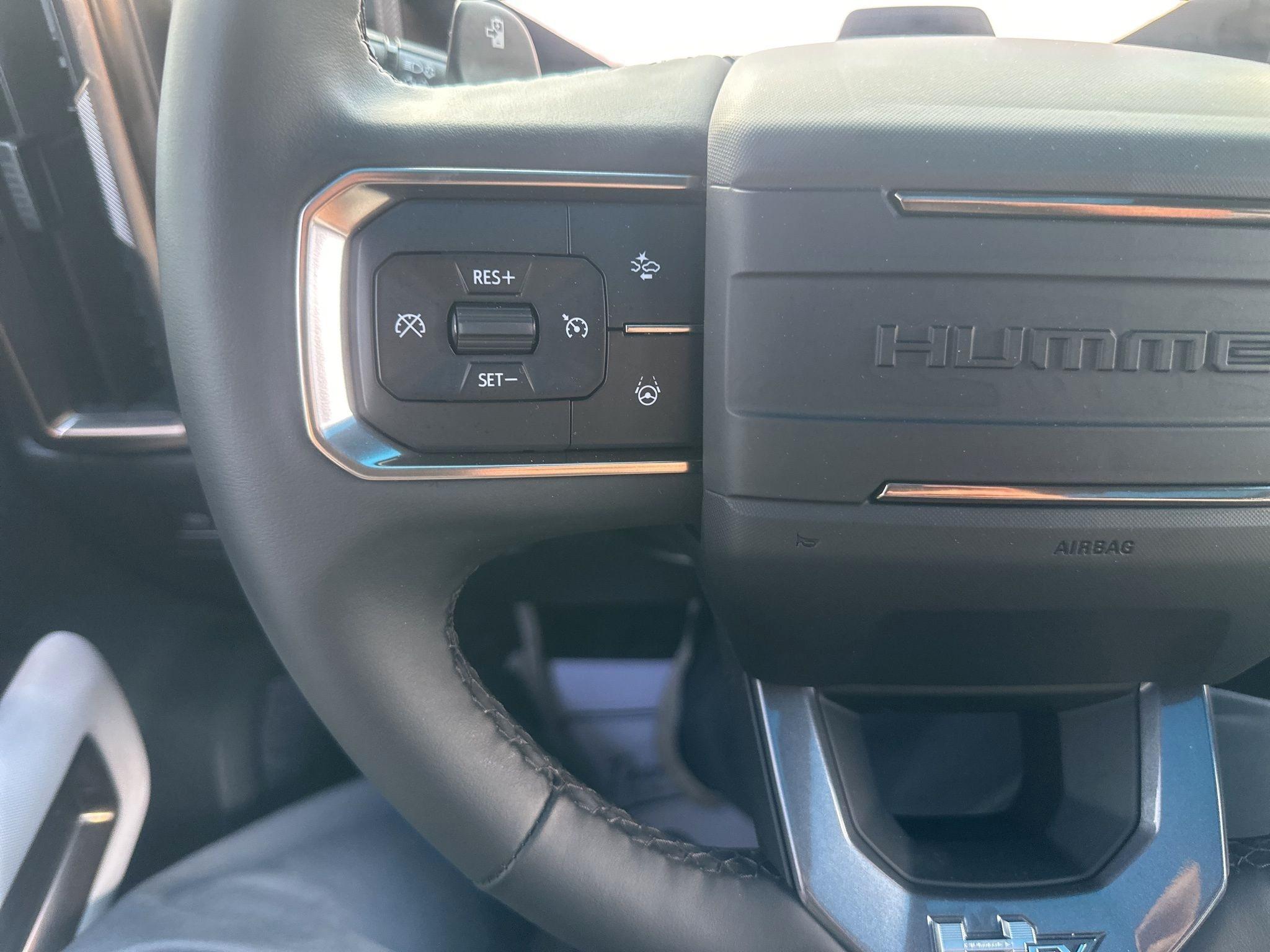 GMC HUMMER EV  2024
