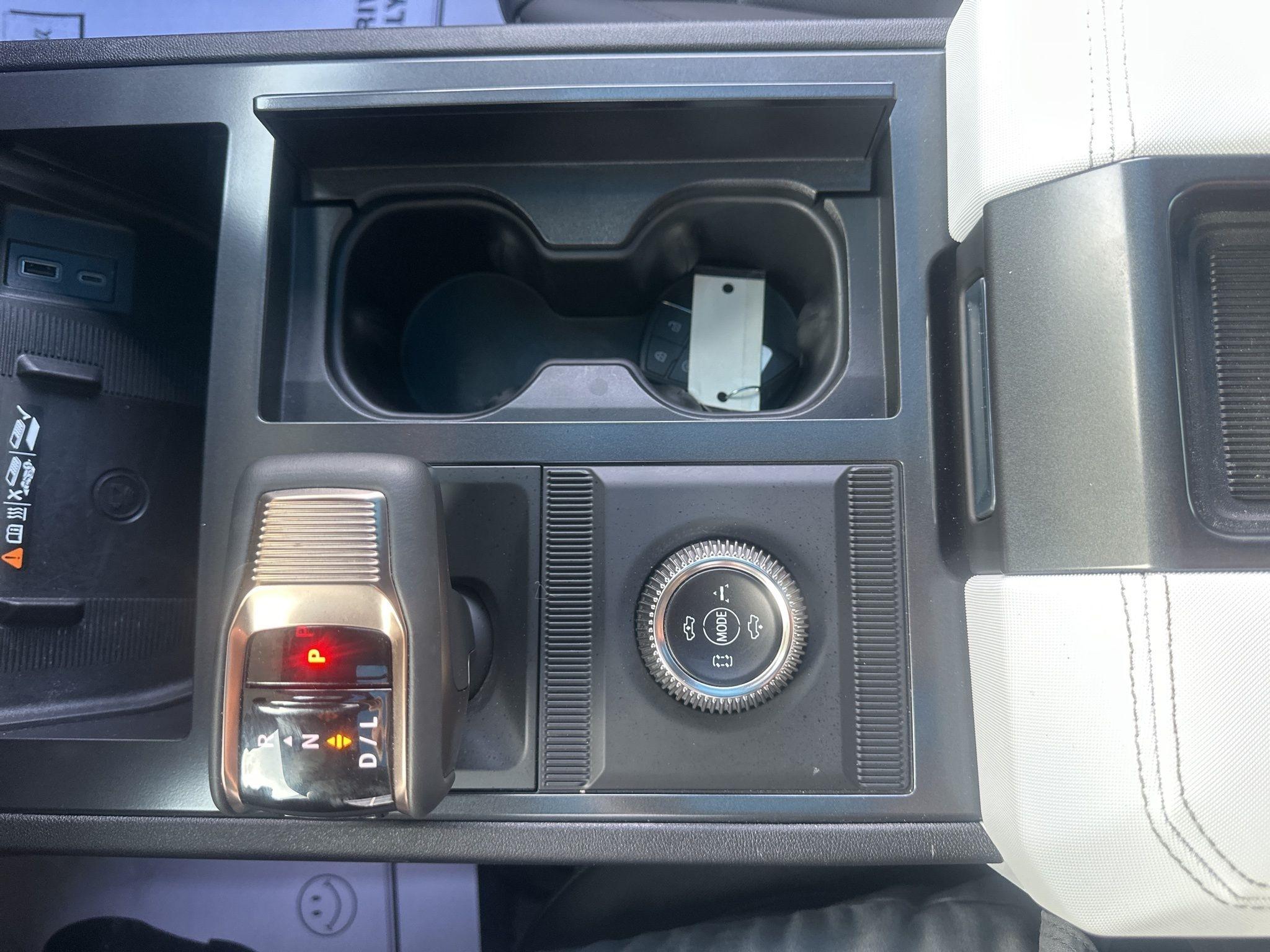 GMC HUMMER EV  2024