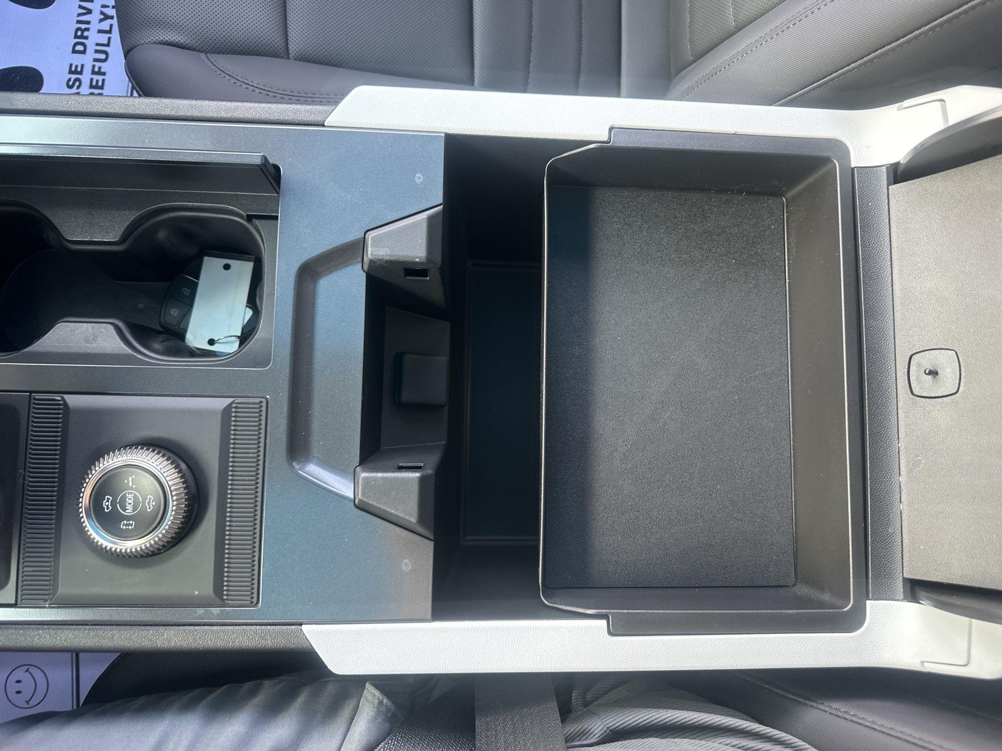 GMC HUMMER EV  2024