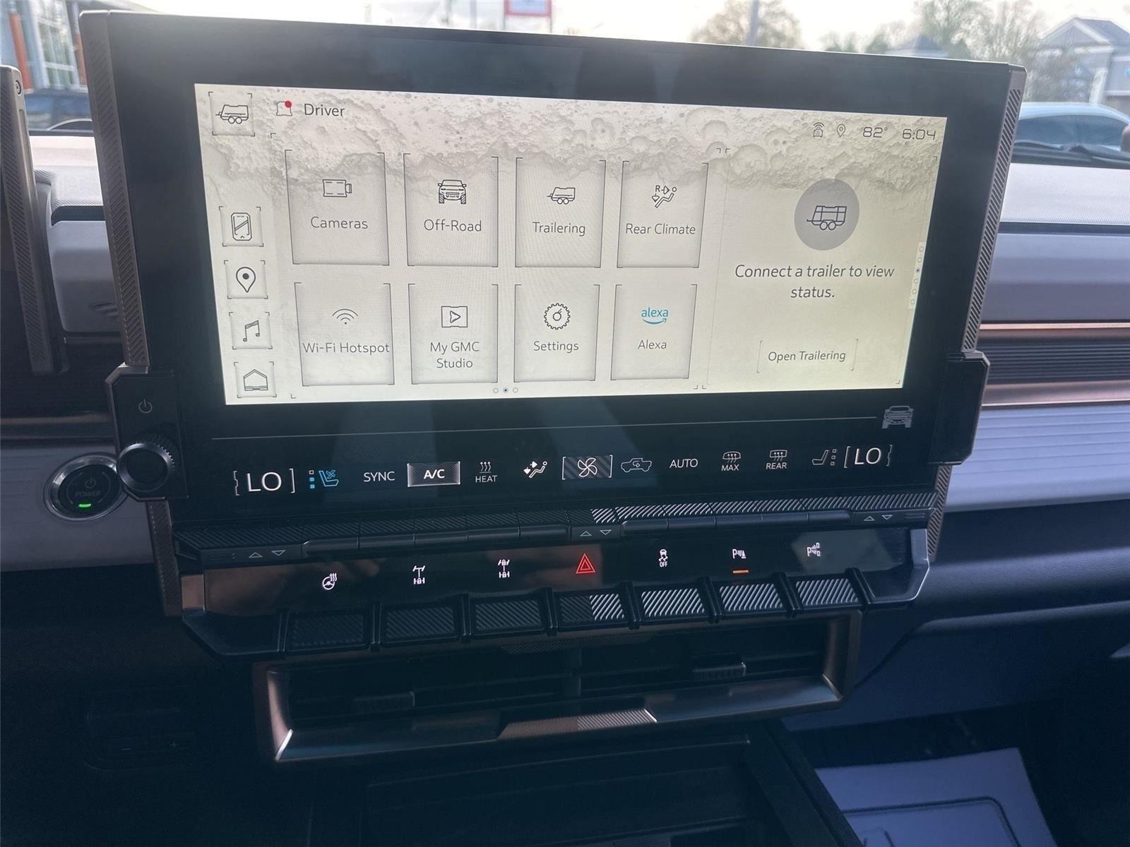 GMC HUMMER EV  2024