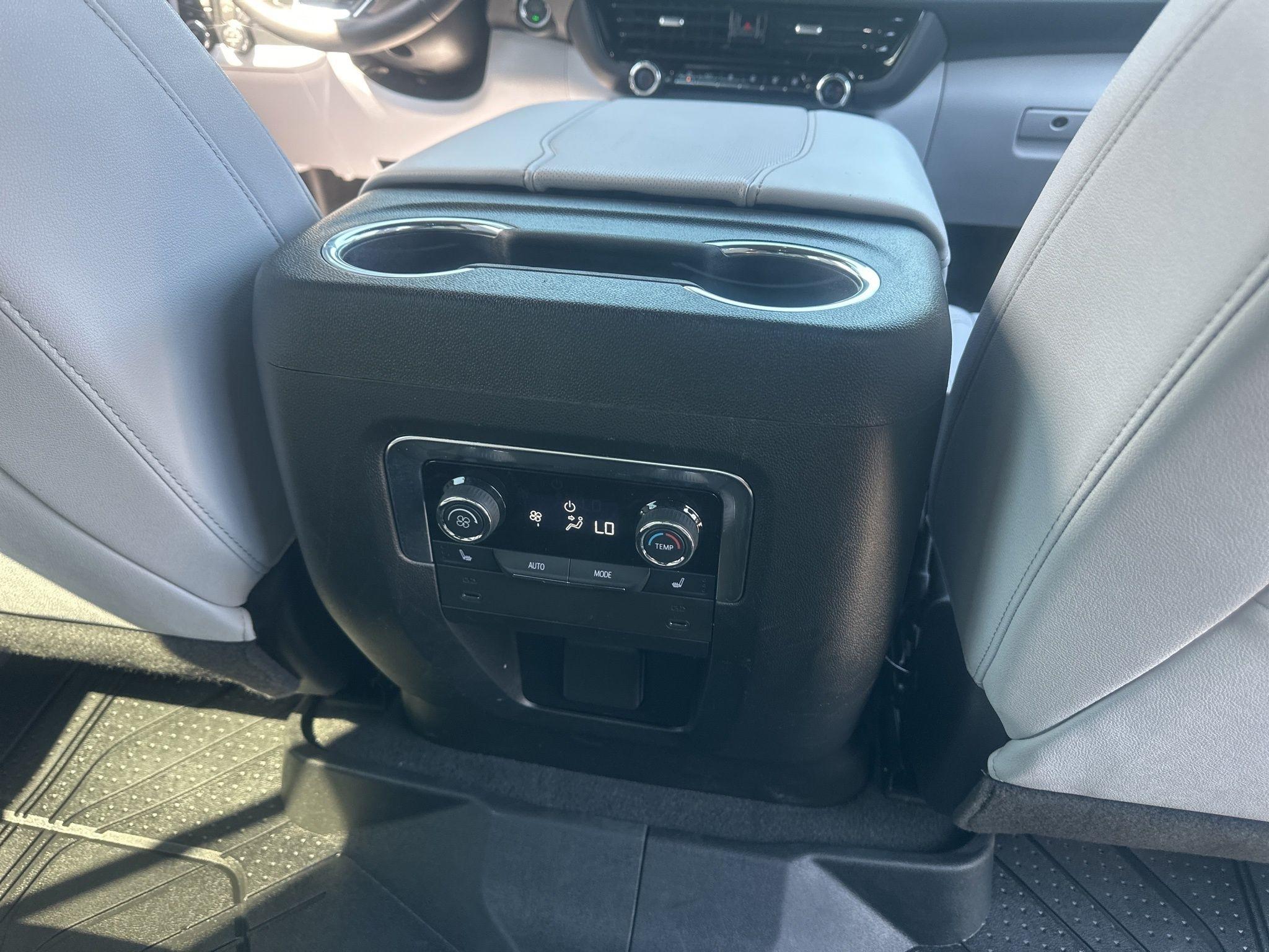 Chevrolet Tahoe  2025