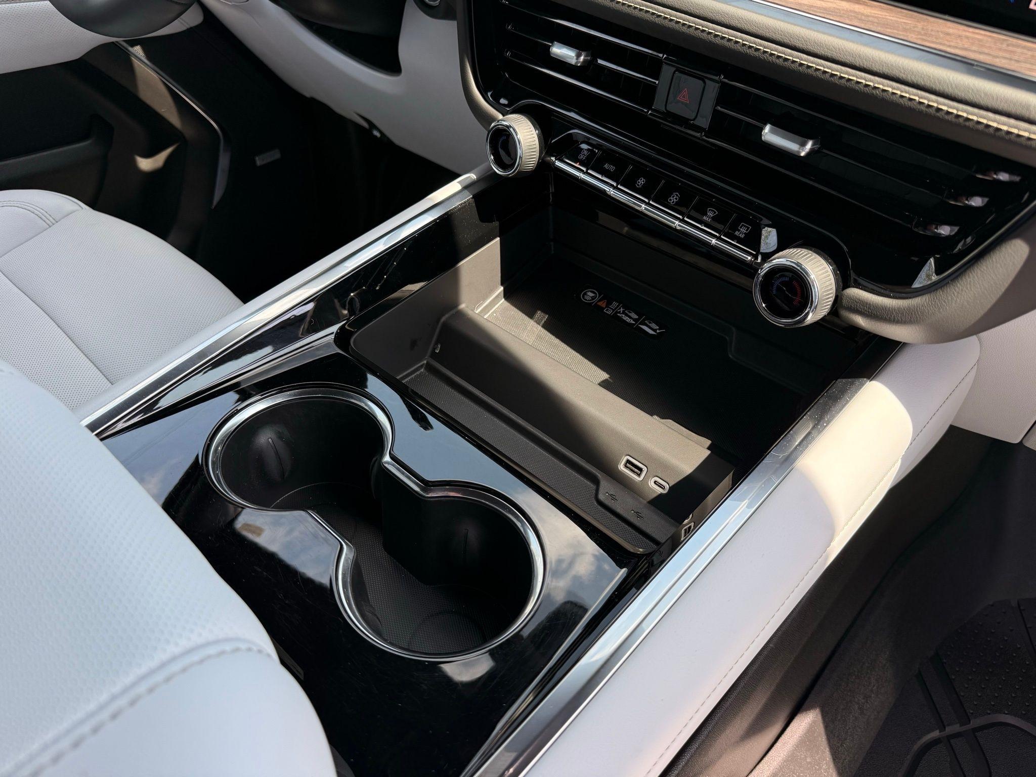 Chevrolet Tahoe  2025