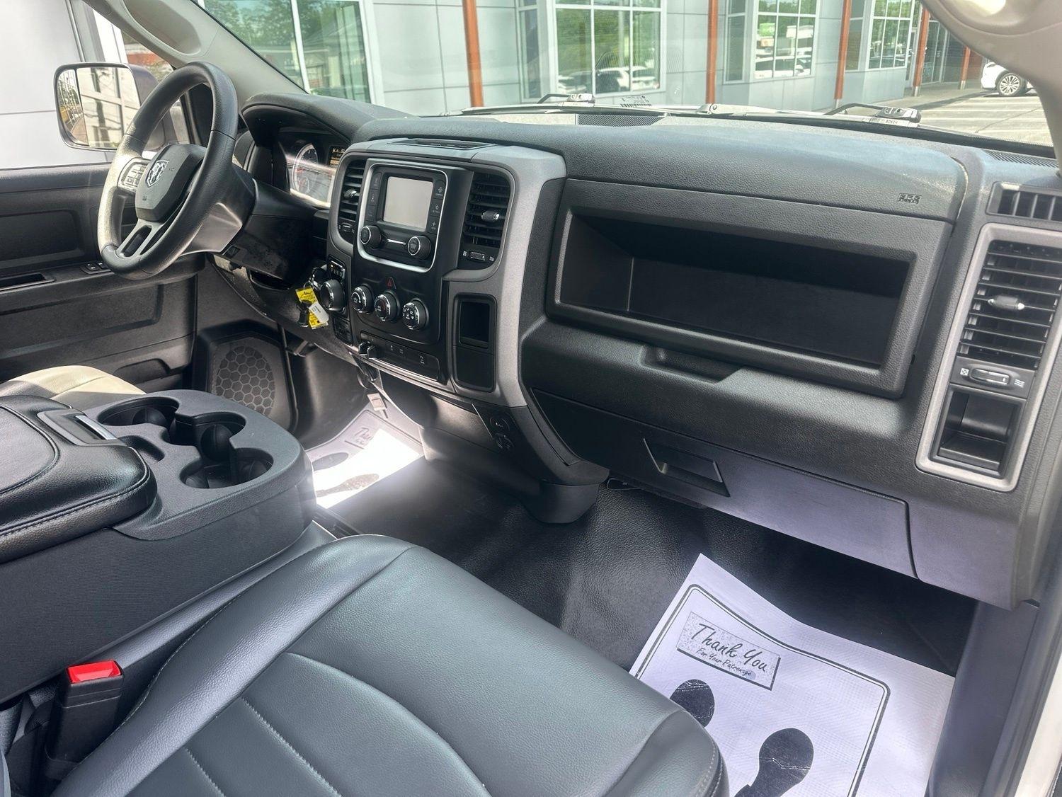 RAM 1500 Classic  2024