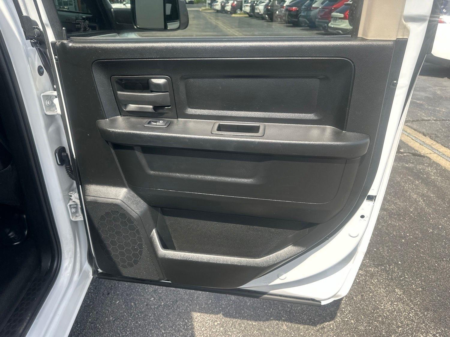 RAM 1500 Classic  2024
