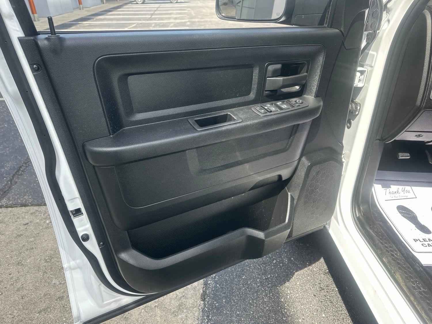 RAM 1500 Classic  2024