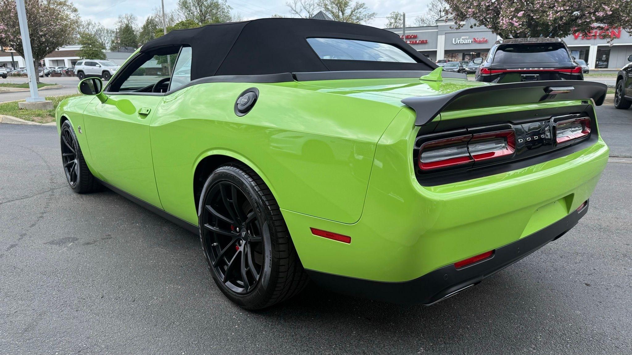 Dodge Challenger  2023