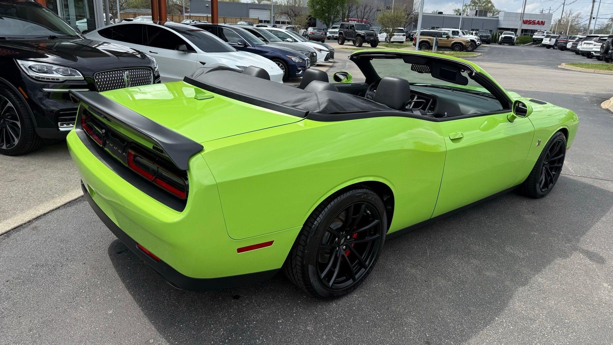 Dodge Challenger  2023