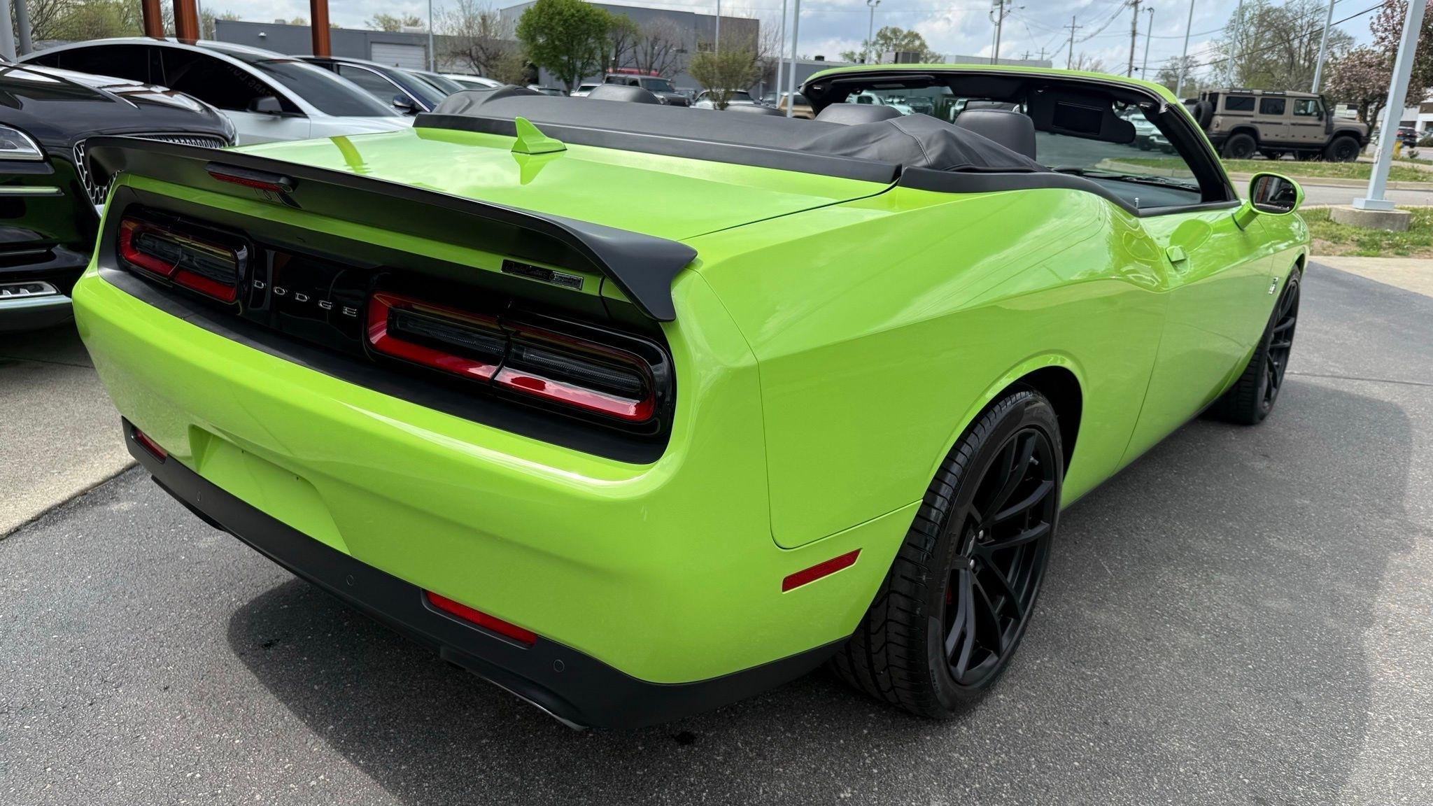 Dodge Challenger  2023