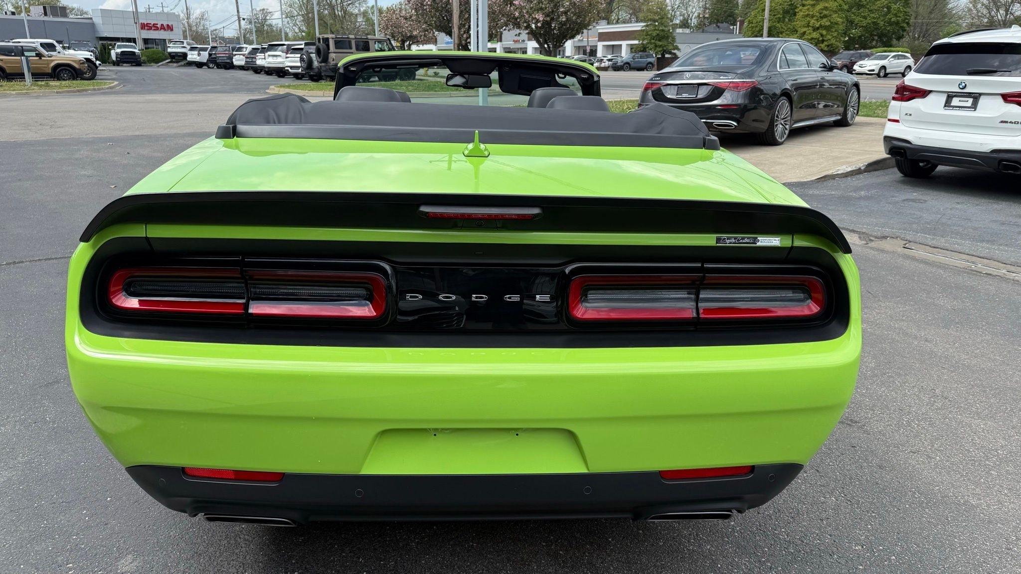 Dodge Challenger  2023