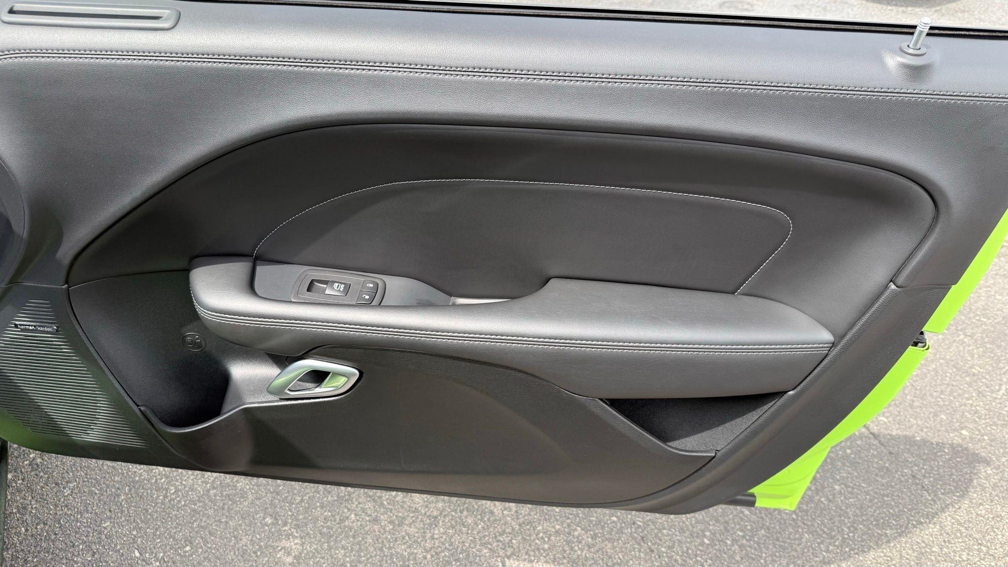 Dodge Challenger  2023