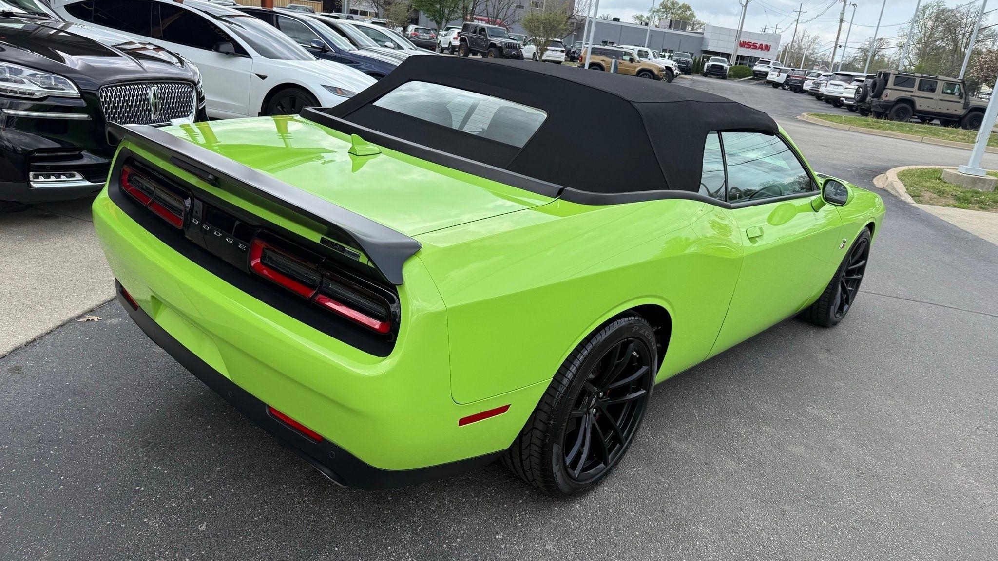 Dodge Challenger  2023
