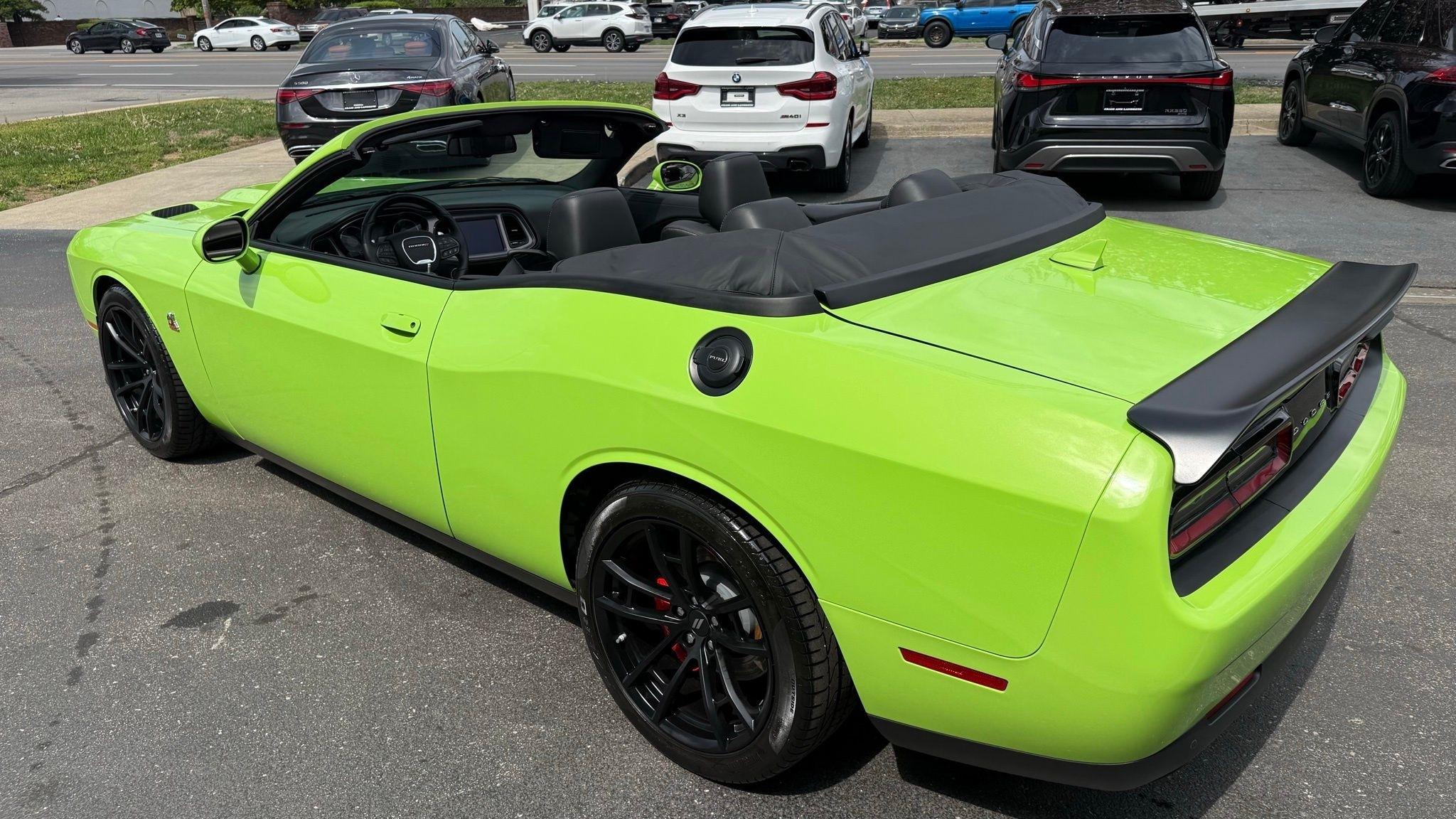 Dodge Challenger  2023