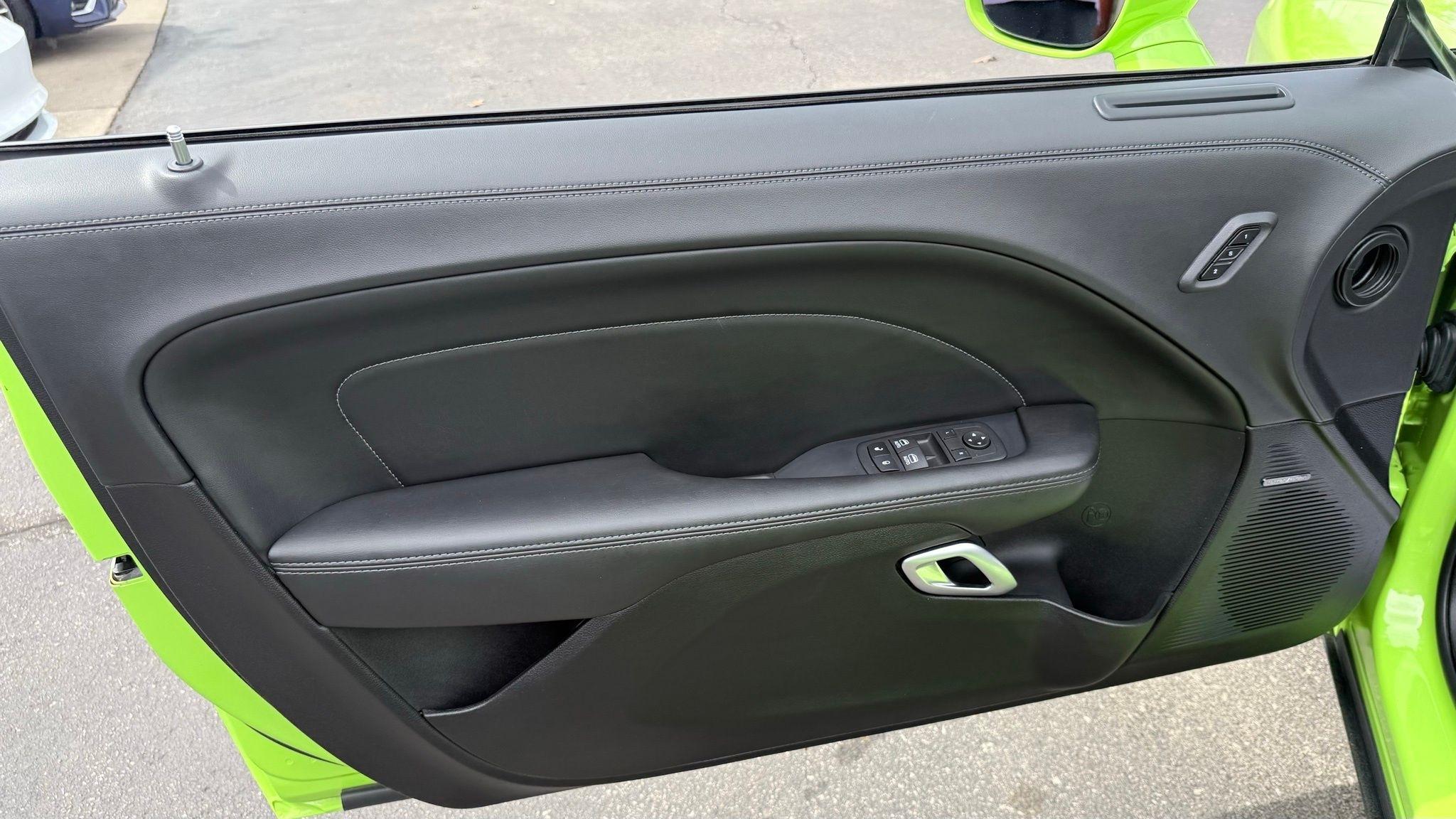 Dodge Challenger  2023