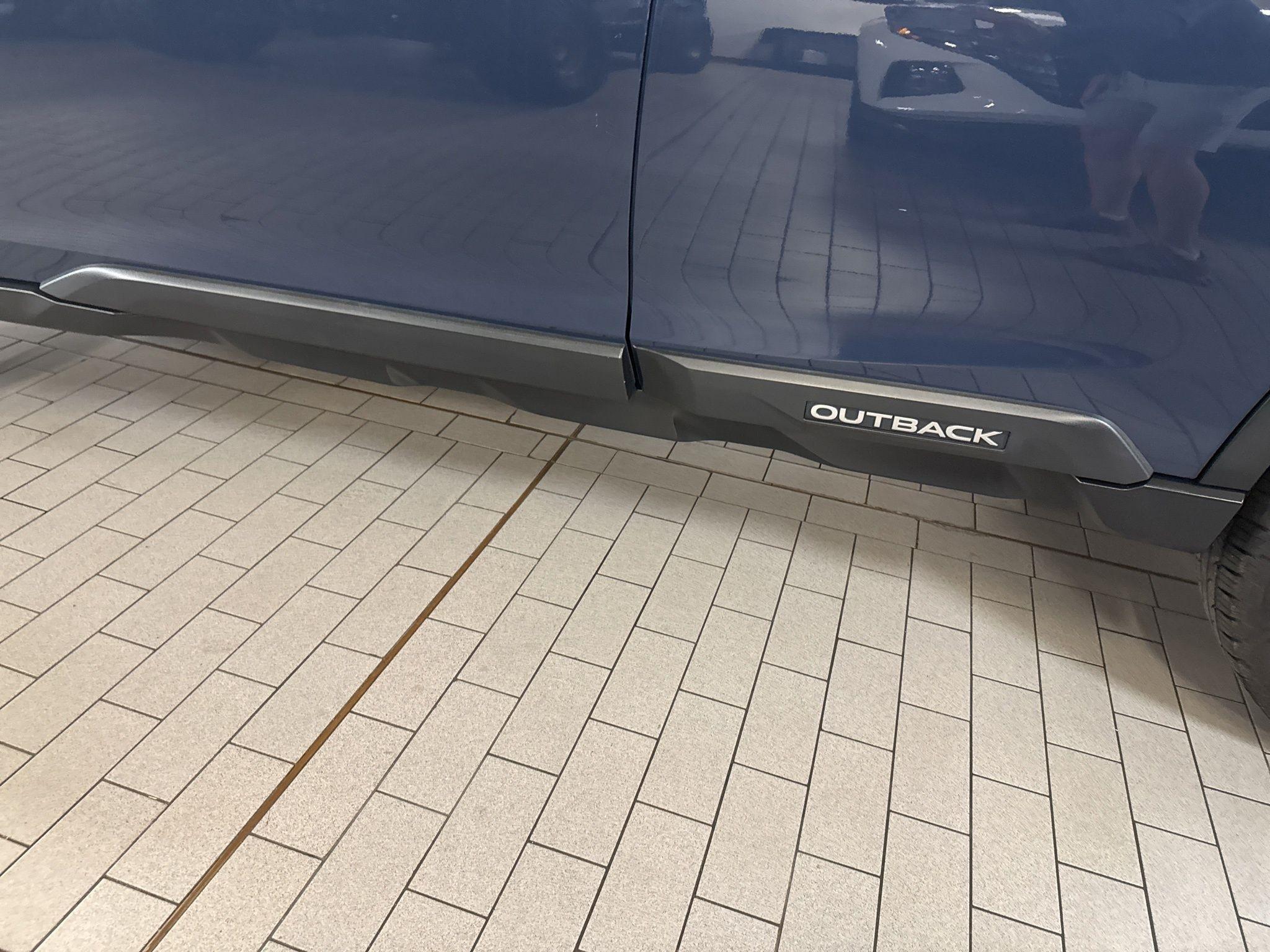 Subaru Outback  2023