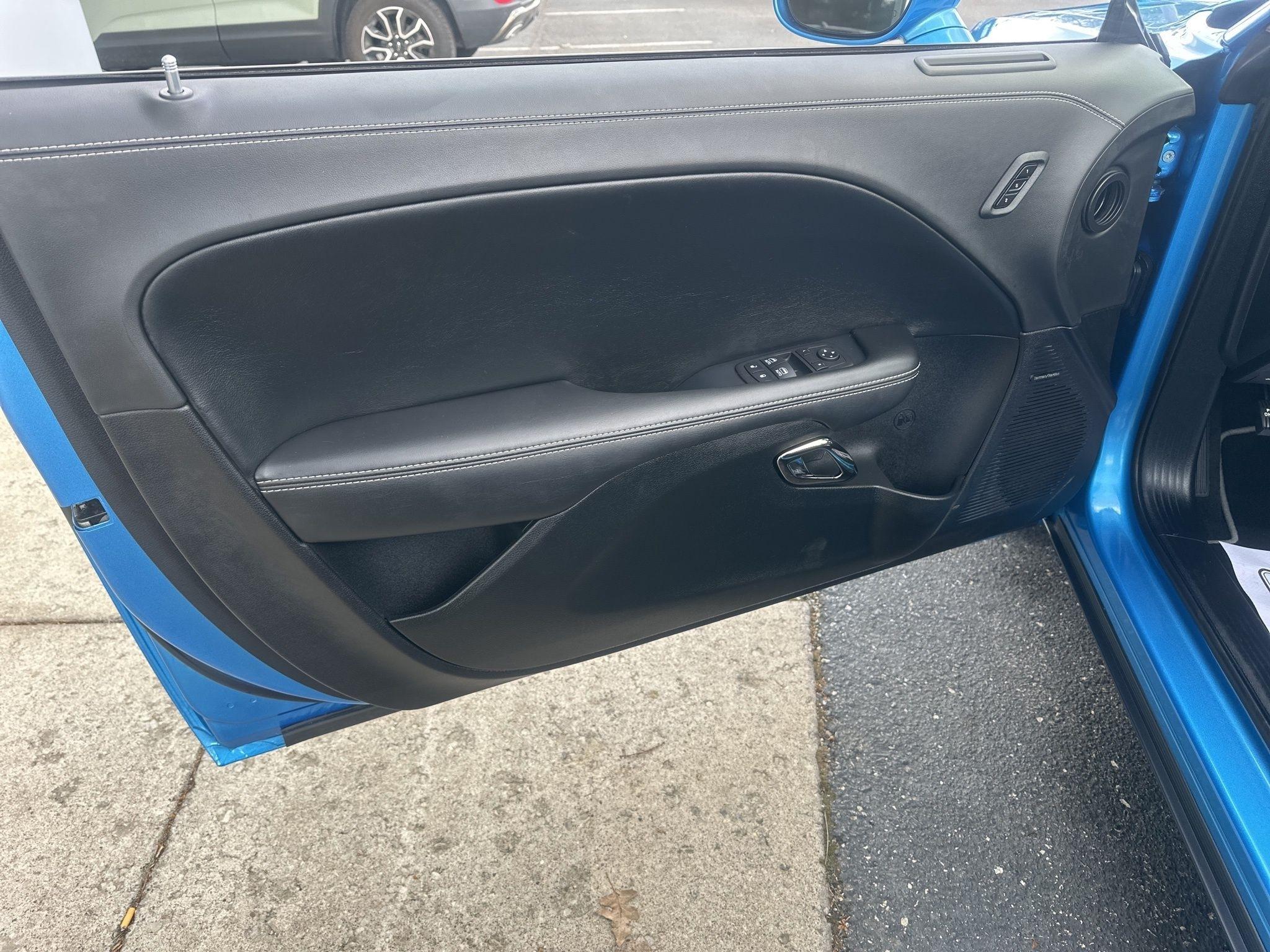 Dodge Challenger  2023