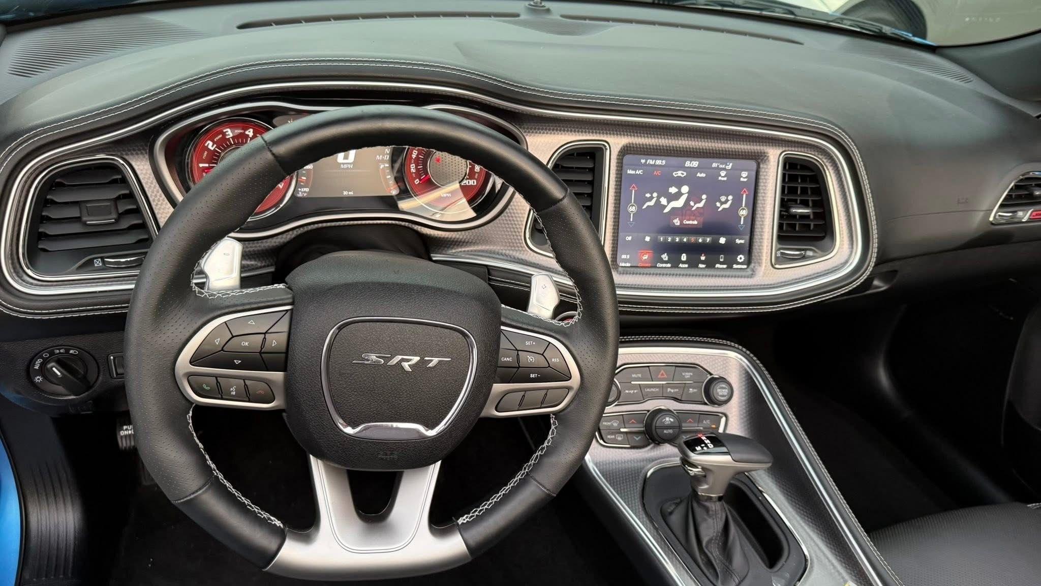 Dodge Challenger  2023