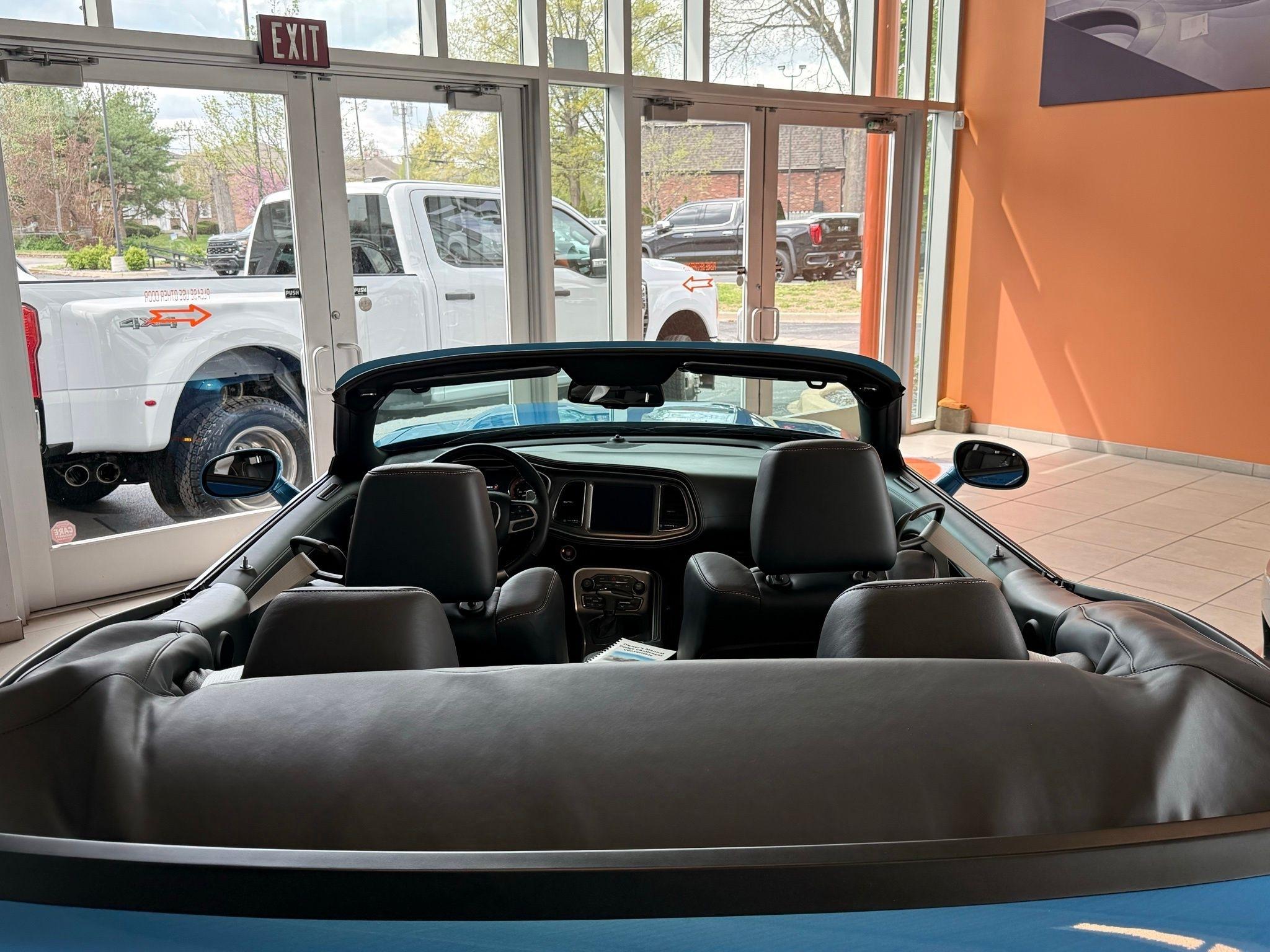 Dodge Challenger  2023