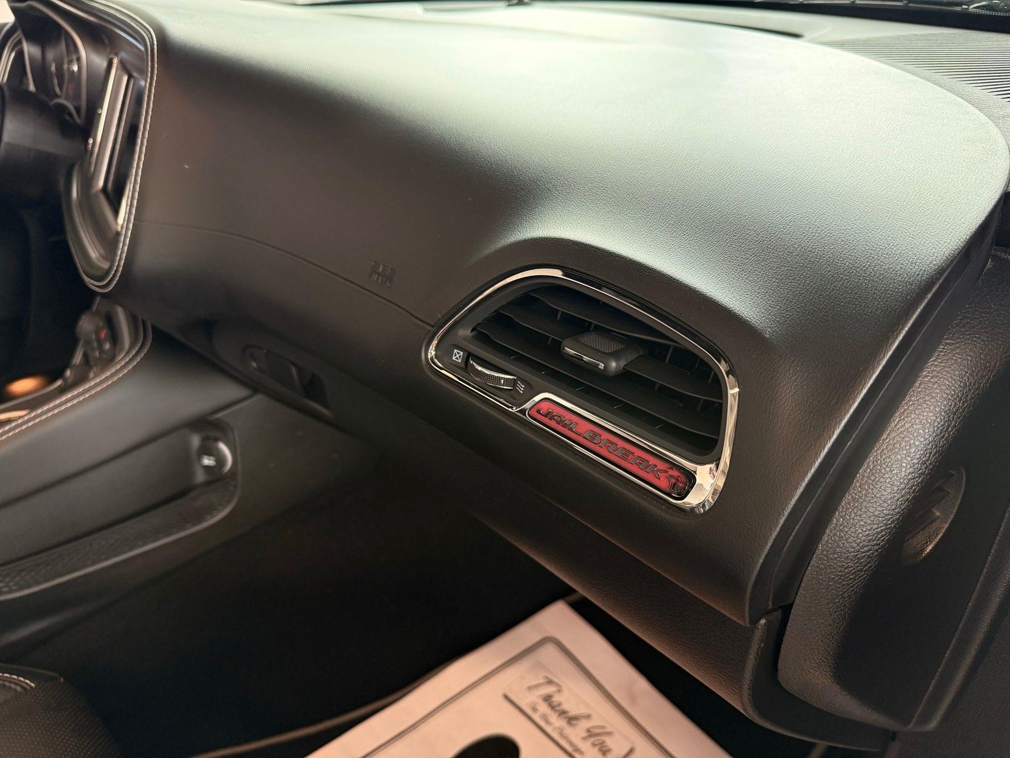 Dodge Challenger  2023