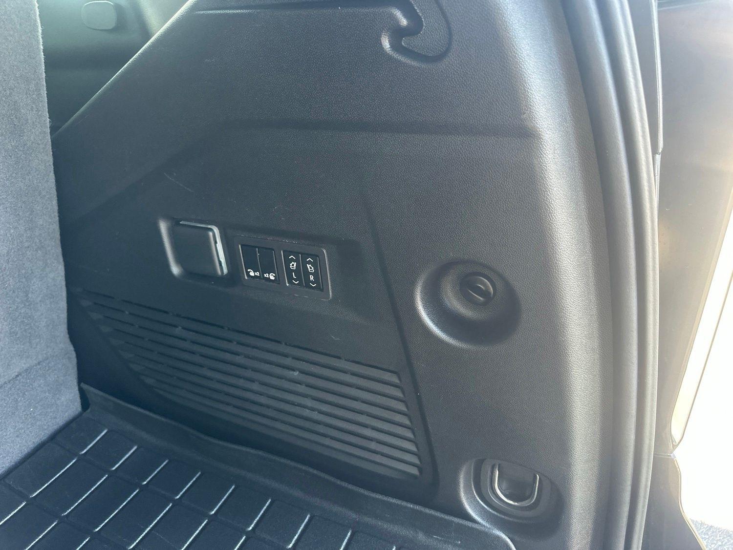 Chevrolet Tahoe  2023