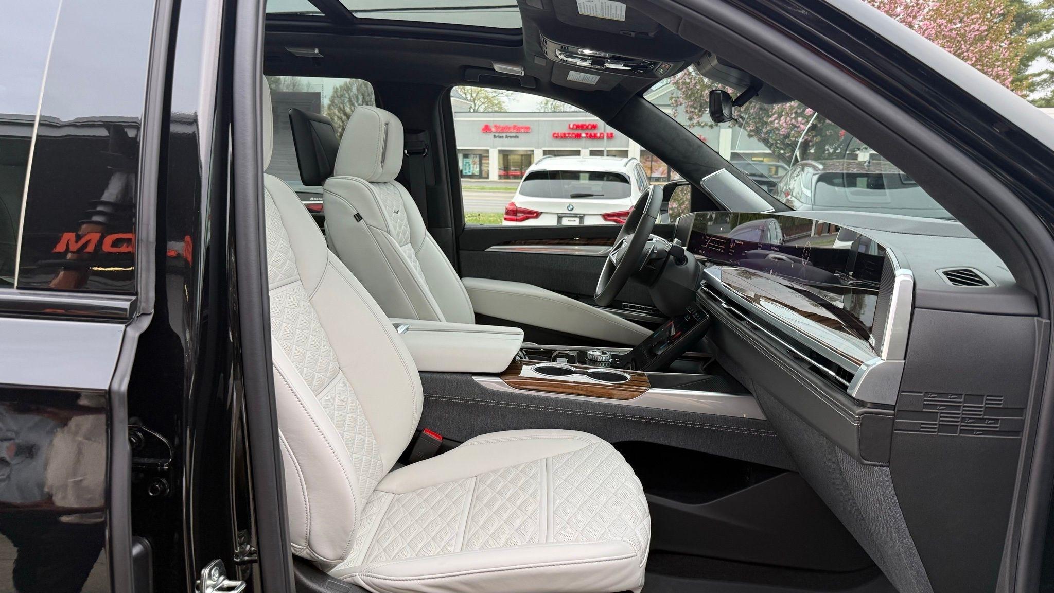 Cadillac Escalade  2026