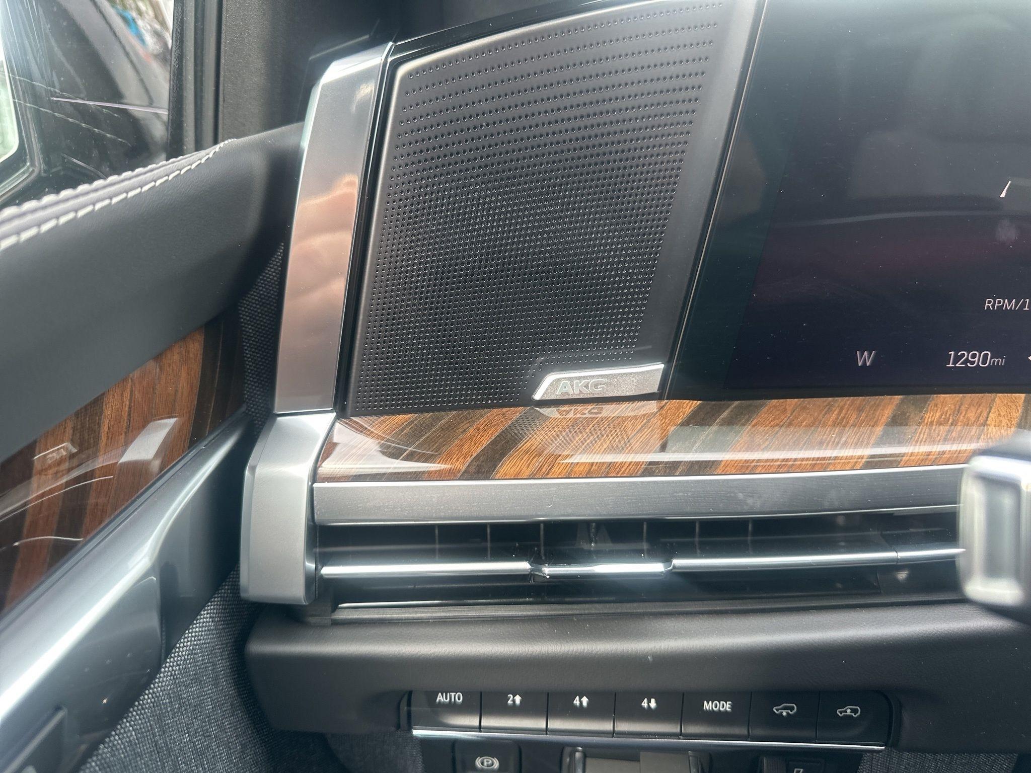 Cadillac Escalade  2026