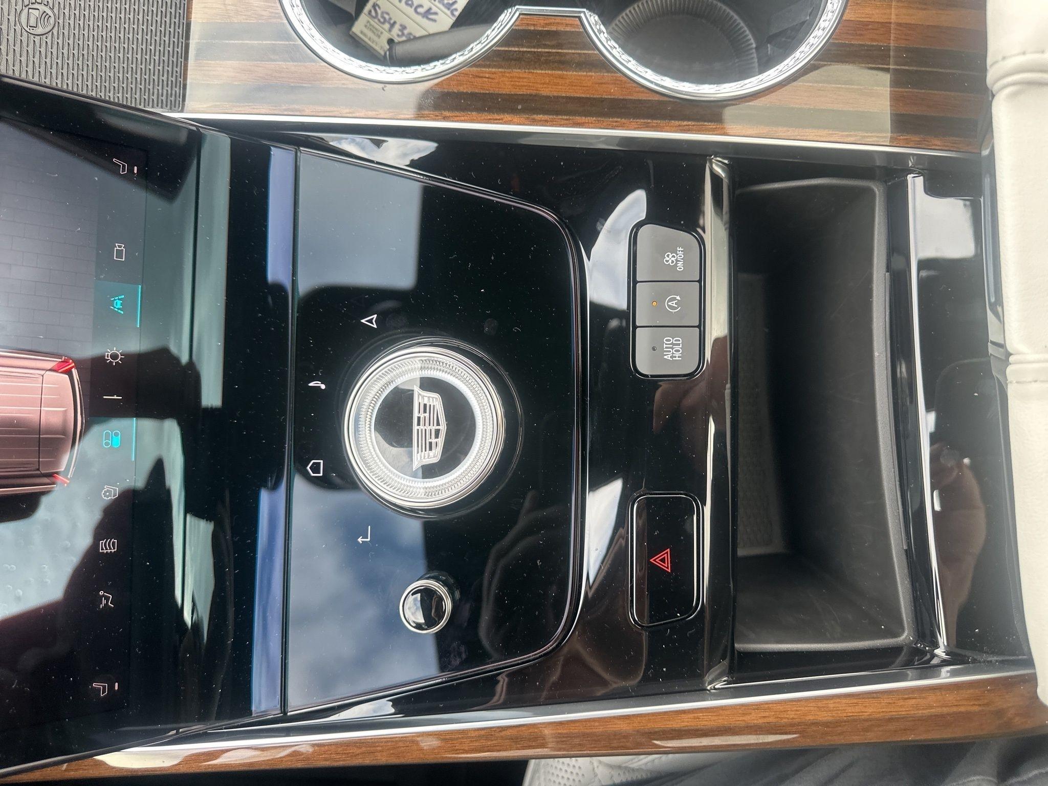 Cadillac Escalade  2026