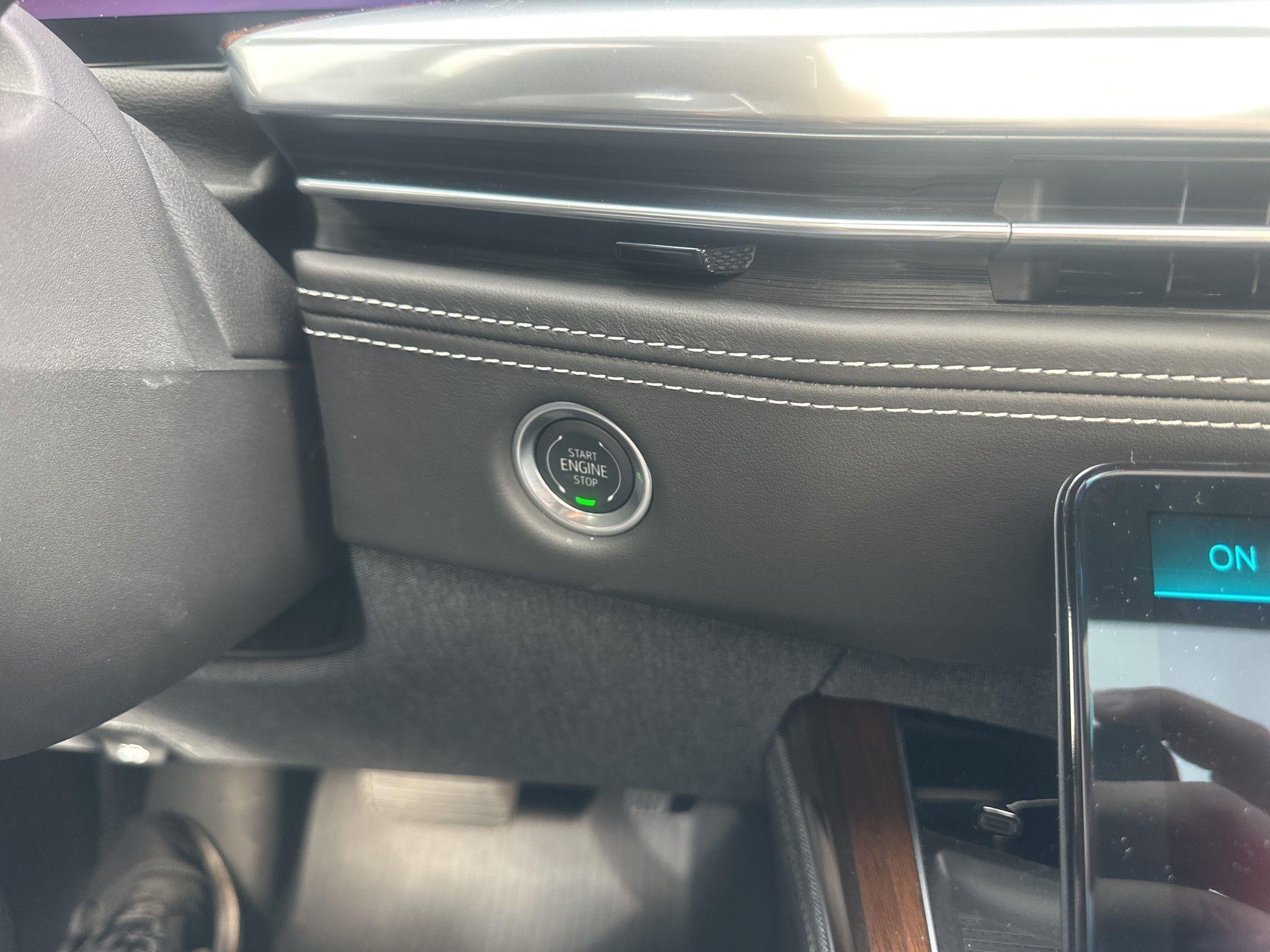 Cadillac Escalade  2026