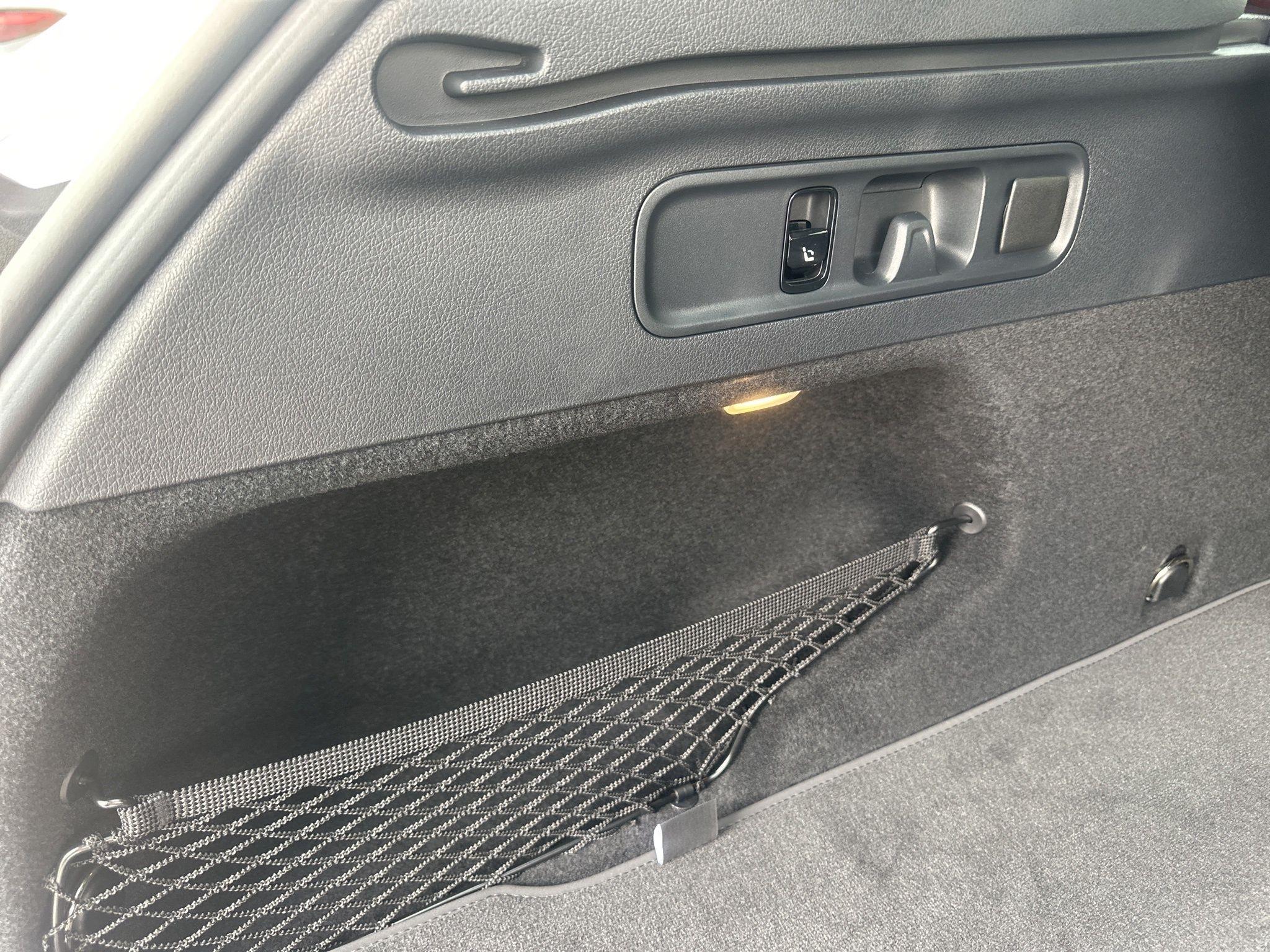 Mercedes-Benz GLC  2026