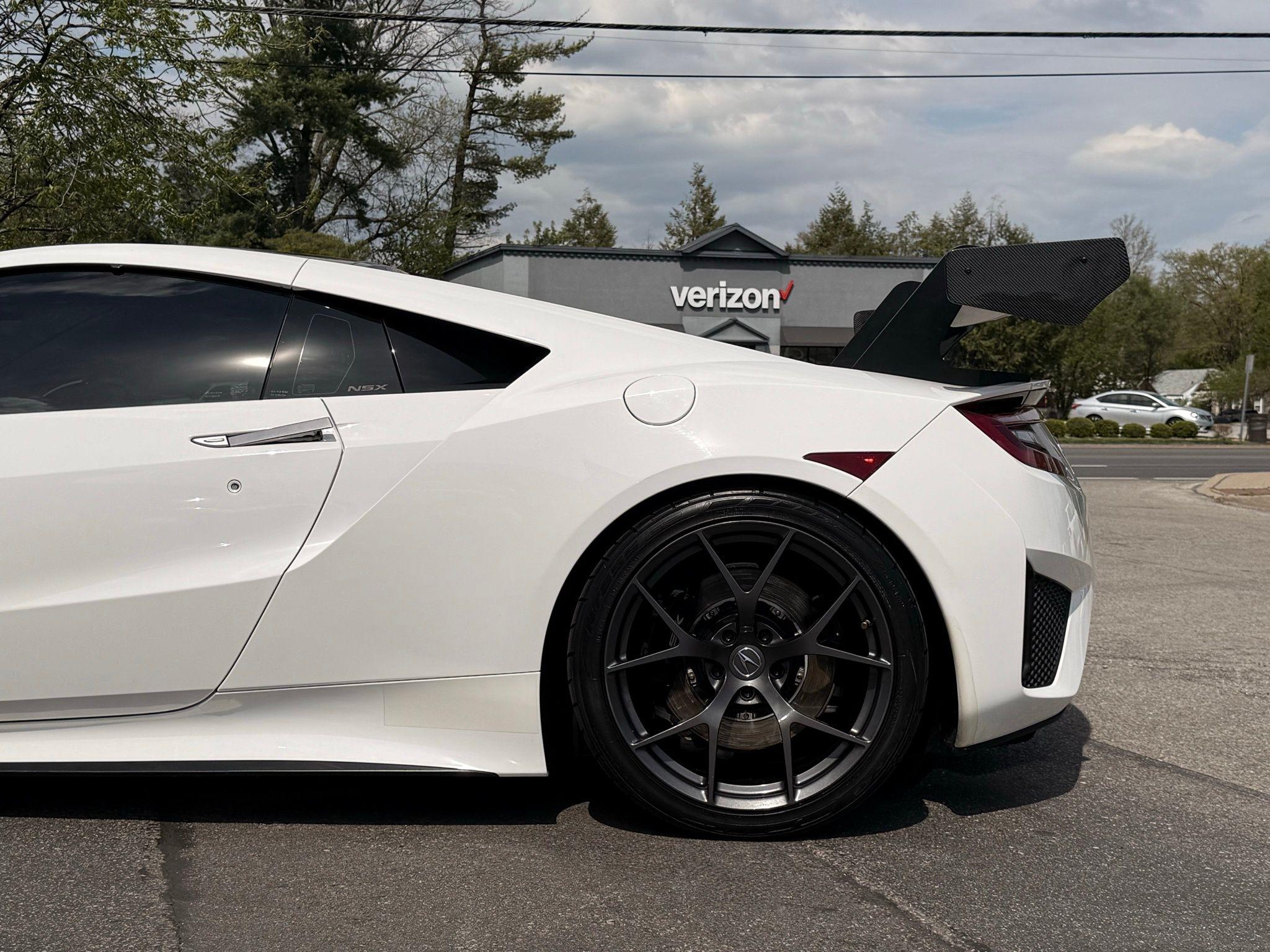 Acura NSX  2017