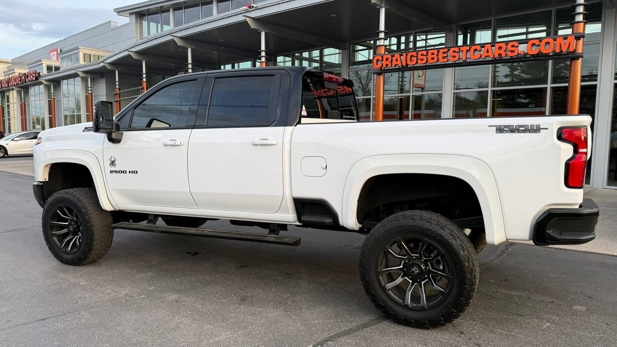 Chevrolet Silverado 2500HD  2025