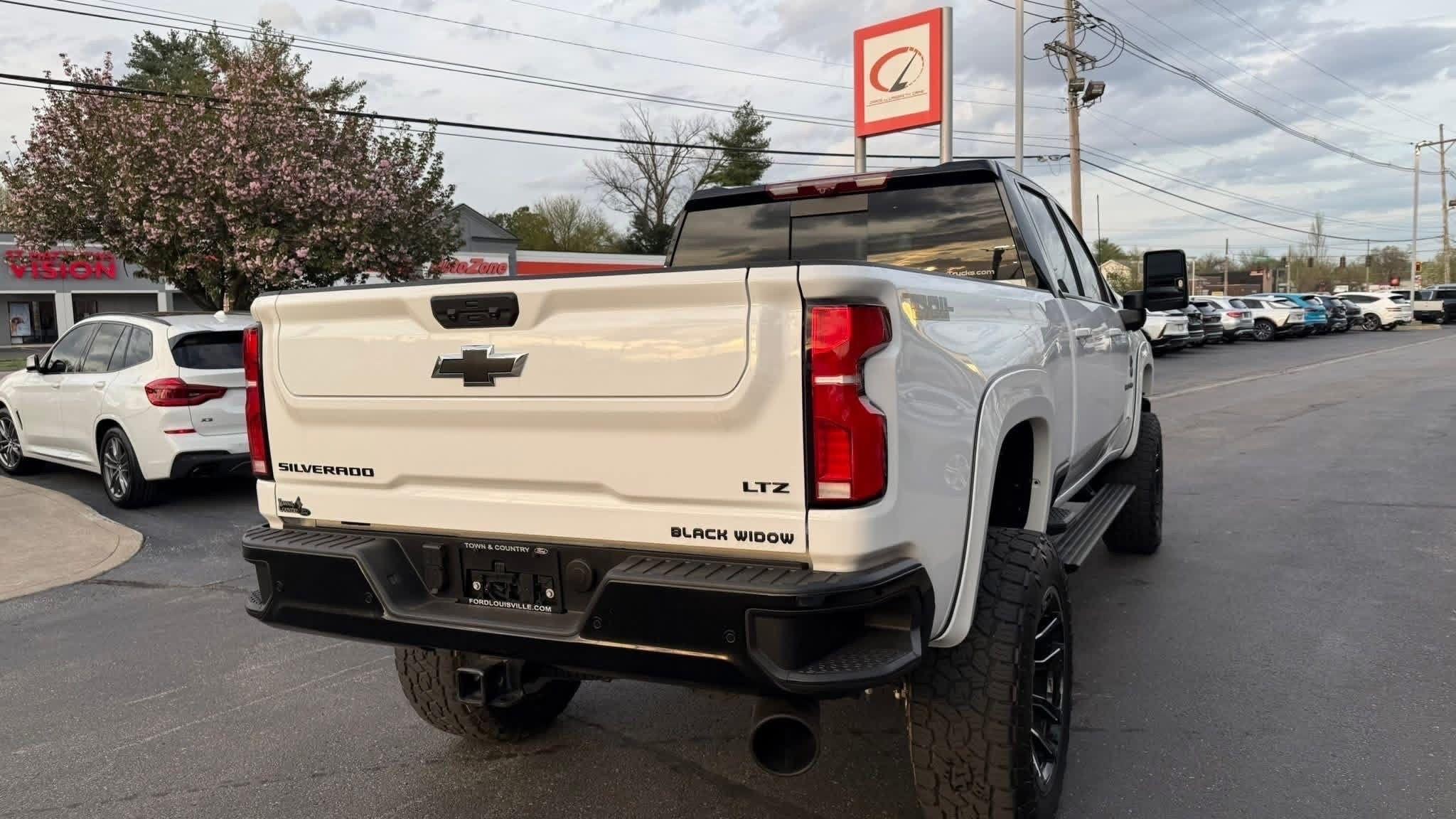 Chevrolet Silverado 2500HD  2025