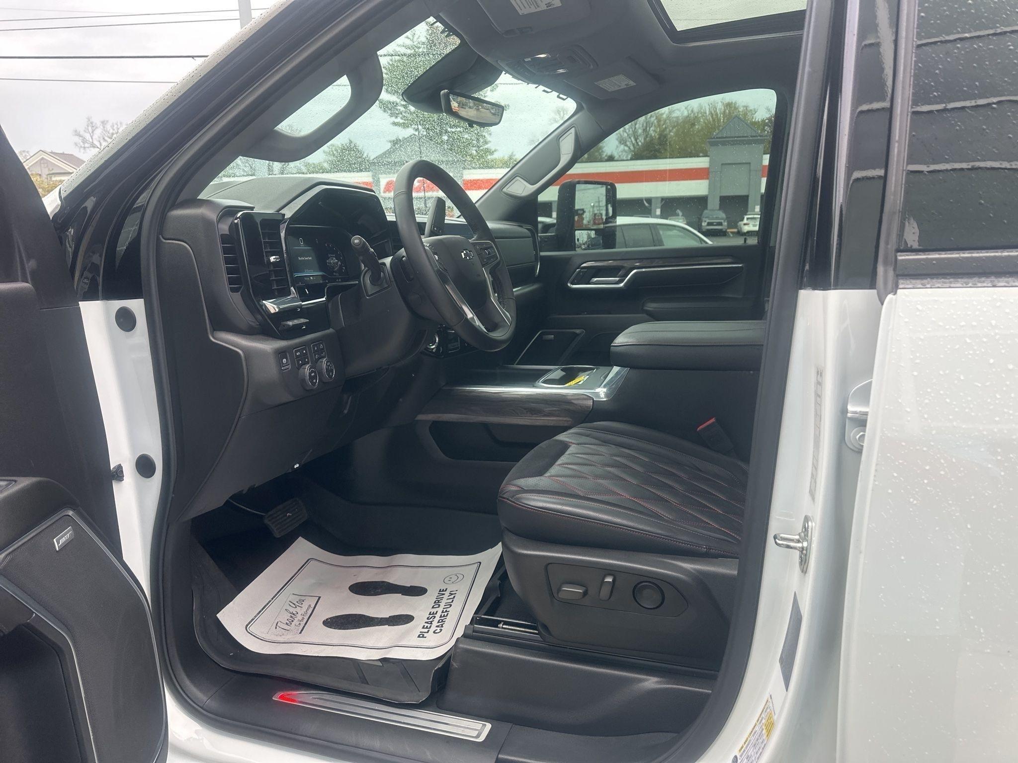 Chevrolet Silverado 2500HD  2025