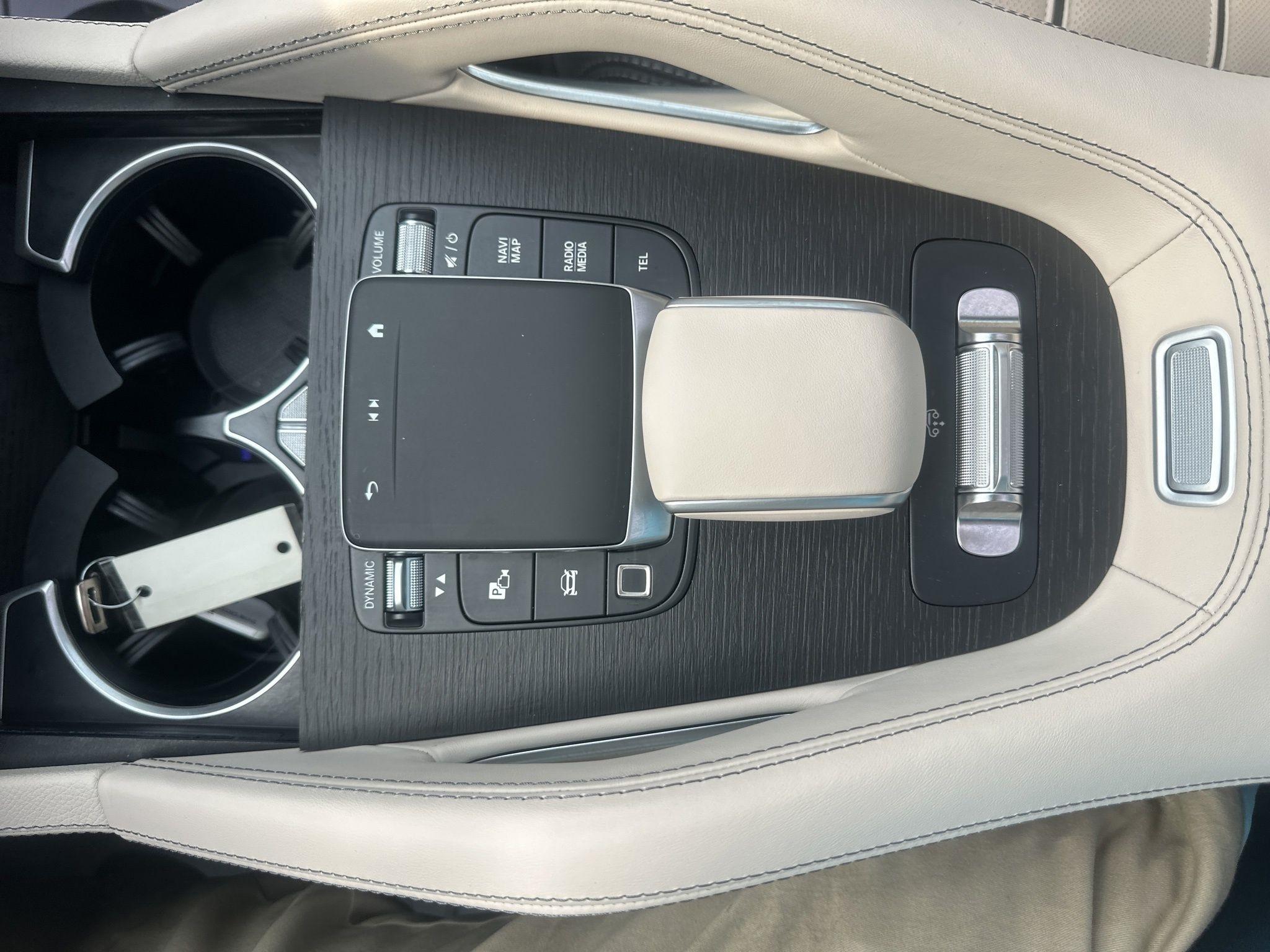 Mercedes-Benz GLE  2026