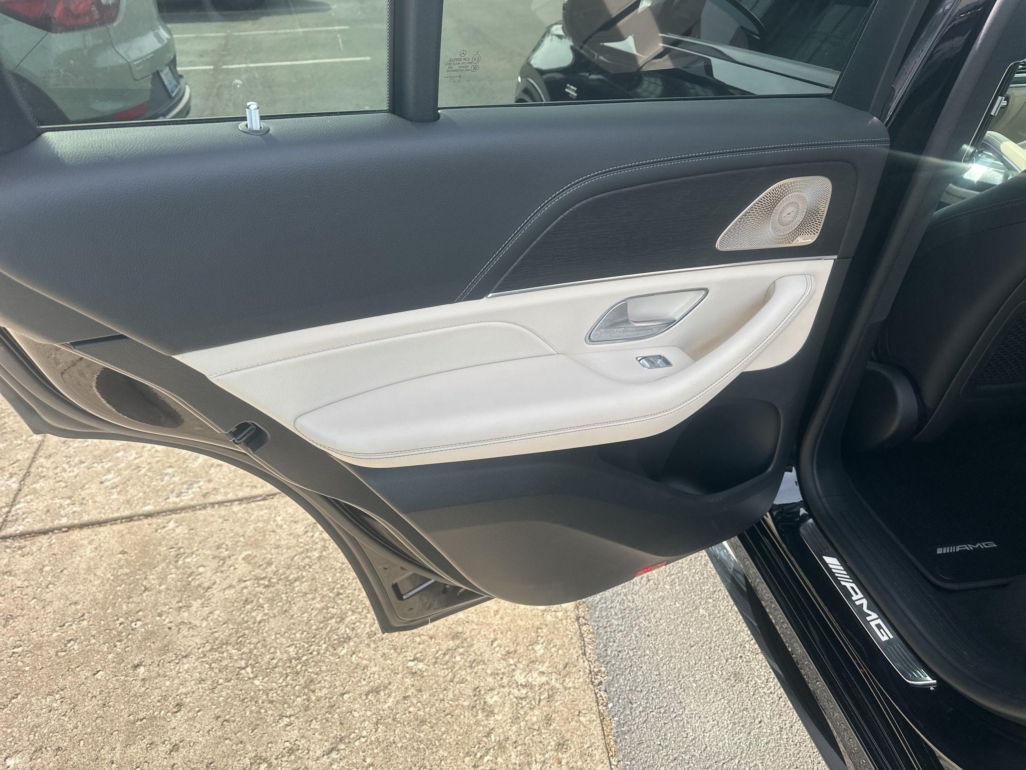 Mercedes-Benz GLE  2026