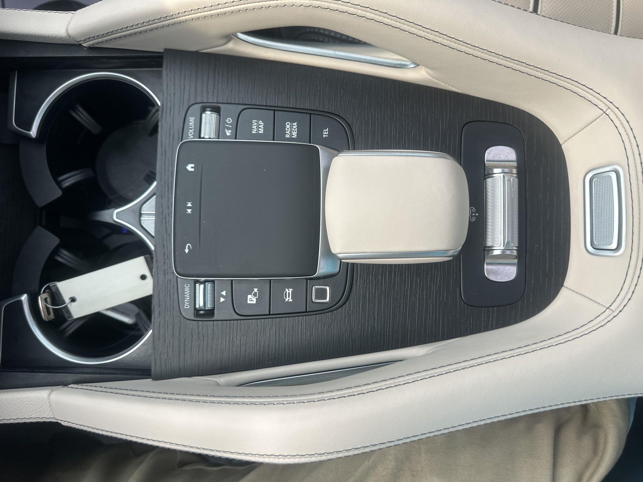 Mercedes-Benz GLE  2026